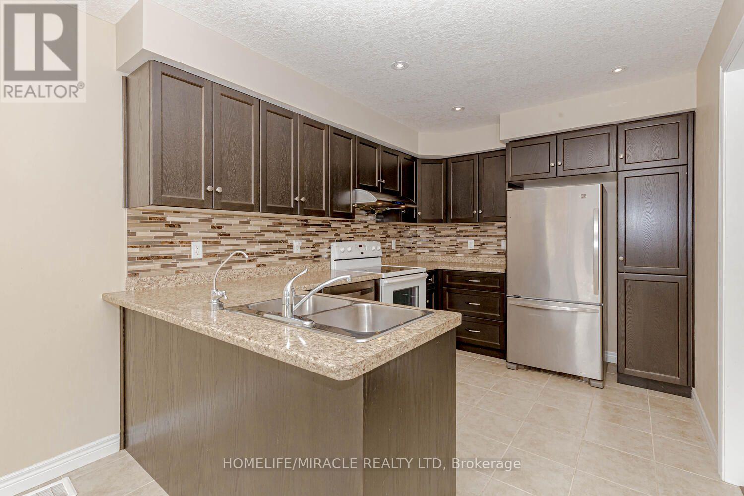 83 Oakes Crescent, Guelph, Ontario  N1E 0J5 - Photo 7 - X11983973