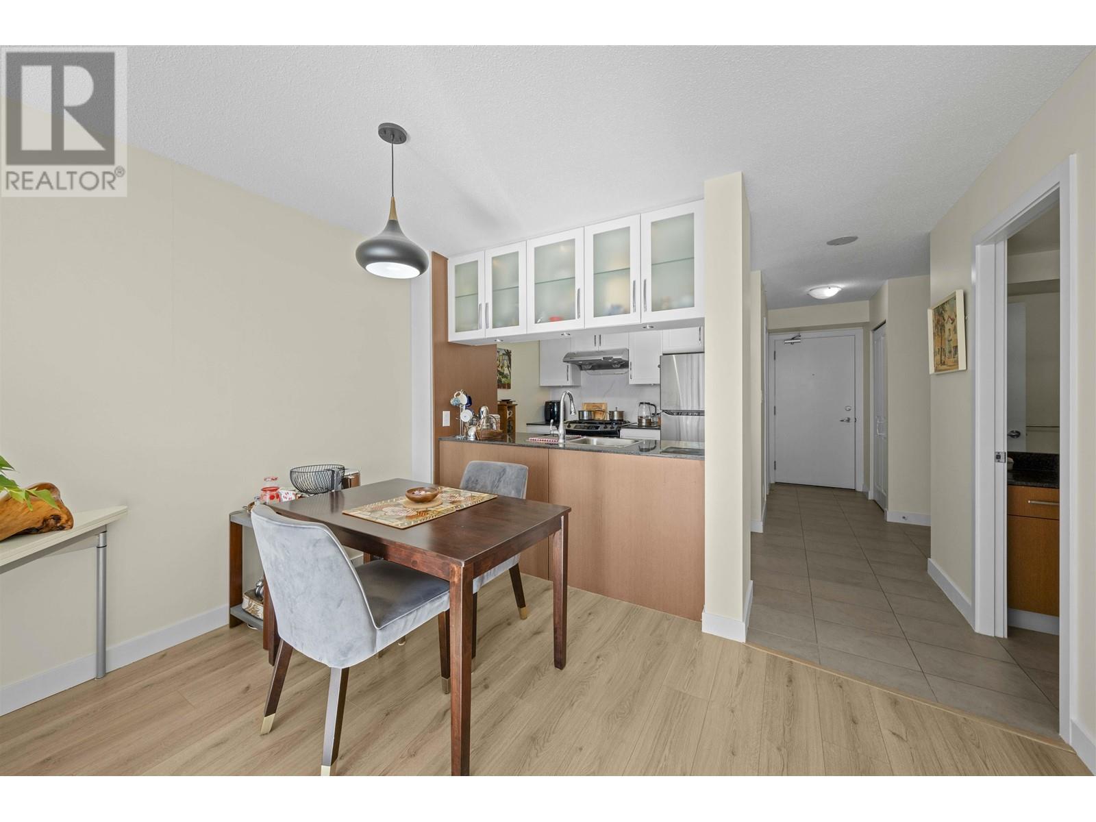 Listing Picture 9 of 27 : 1205 6351 BUSWELL STREET, Richmond / 烈治文 - 魯藝地產 Yvonne Lu Group - MLS Medallion Club Member