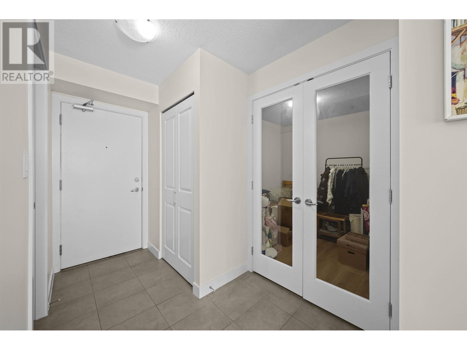 Listing Picture 13 of 27 : 1205 6351 BUSWELL STREET, Richmond / 烈治文 - 魯藝地產 Yvonne Lu Group - MLS Medallion Club Member
