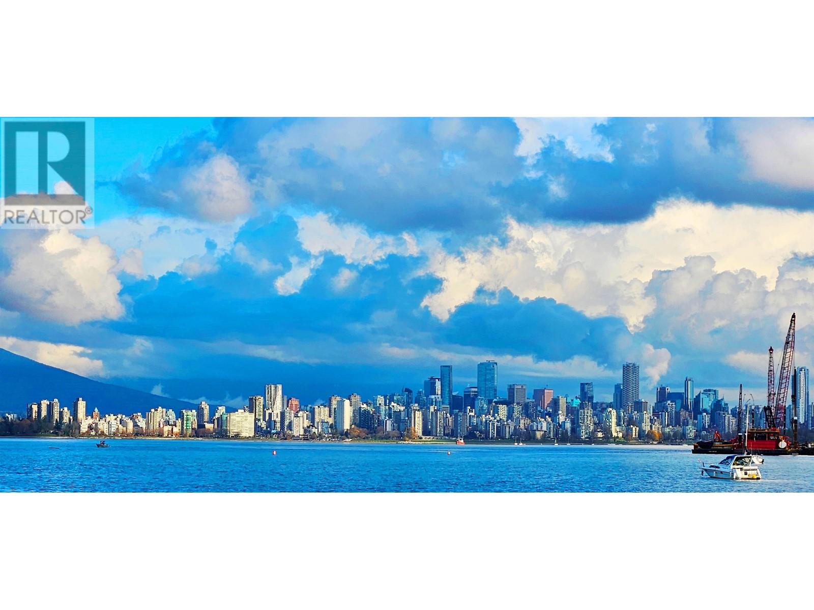 Listing Picture 9 of 20 : 4355 LOCARNO CRESCENT, Vancouver / 溫哥華 - 魯藝地產 Yvonne Lu Group - MLS Medallion Club Member