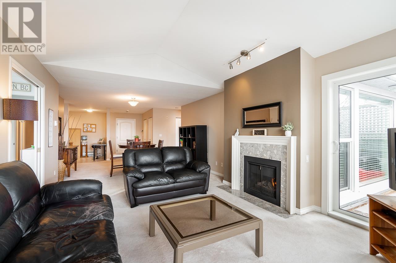 Listing Picture 6 of 28 : 317 12871 RAILWAY AVENUE, Richmond / 烈治文 - 魯藝地產 Yvonne Lu Group - MLS Medallion Club Member