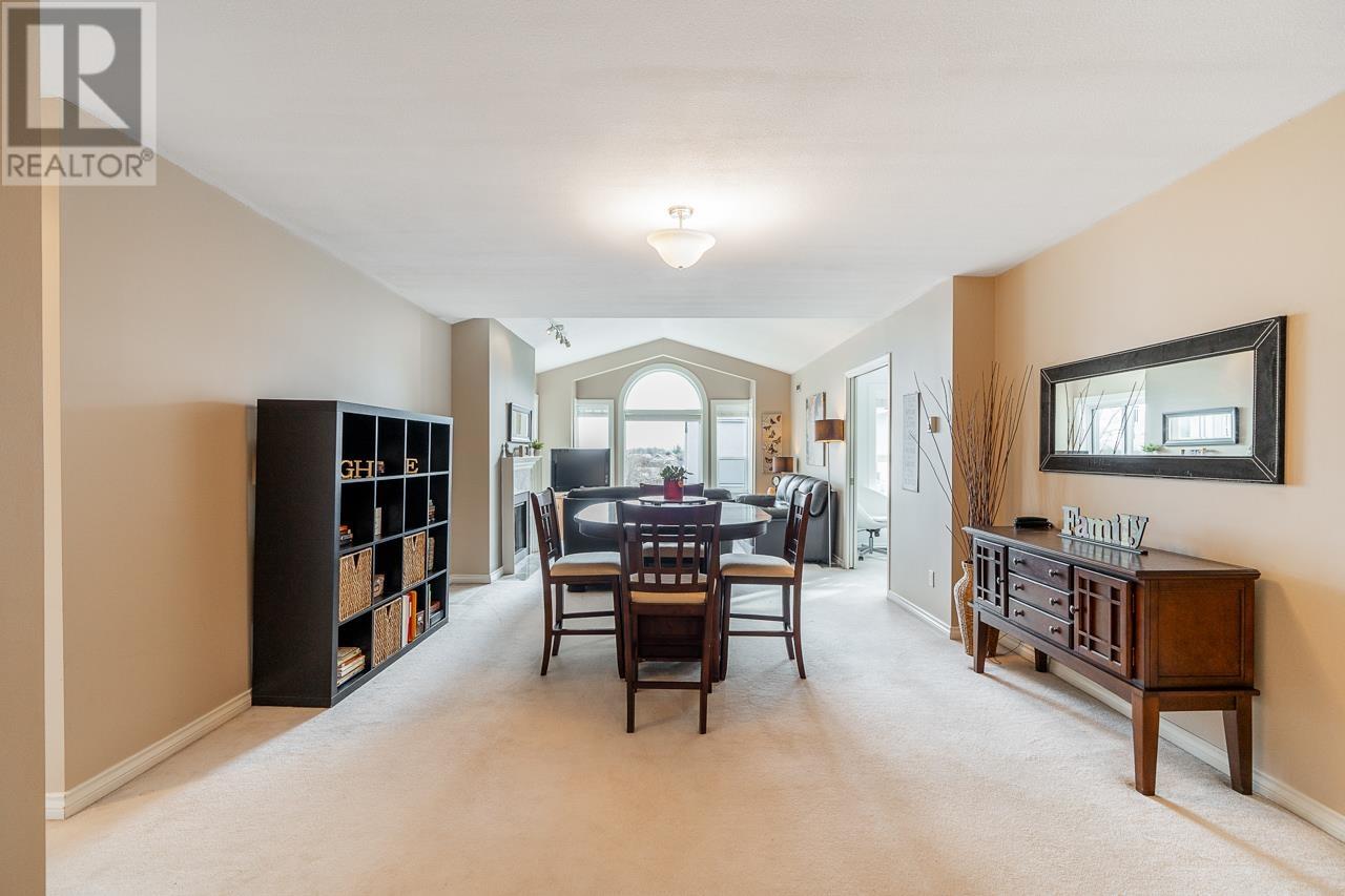 Listing Picture 7 of 28 : 317 12871 RAILWAY AVENUE, Richmond / 烈治文 - 魯藝地產 Yvonne Lu Group - MLS Medallion Club Member