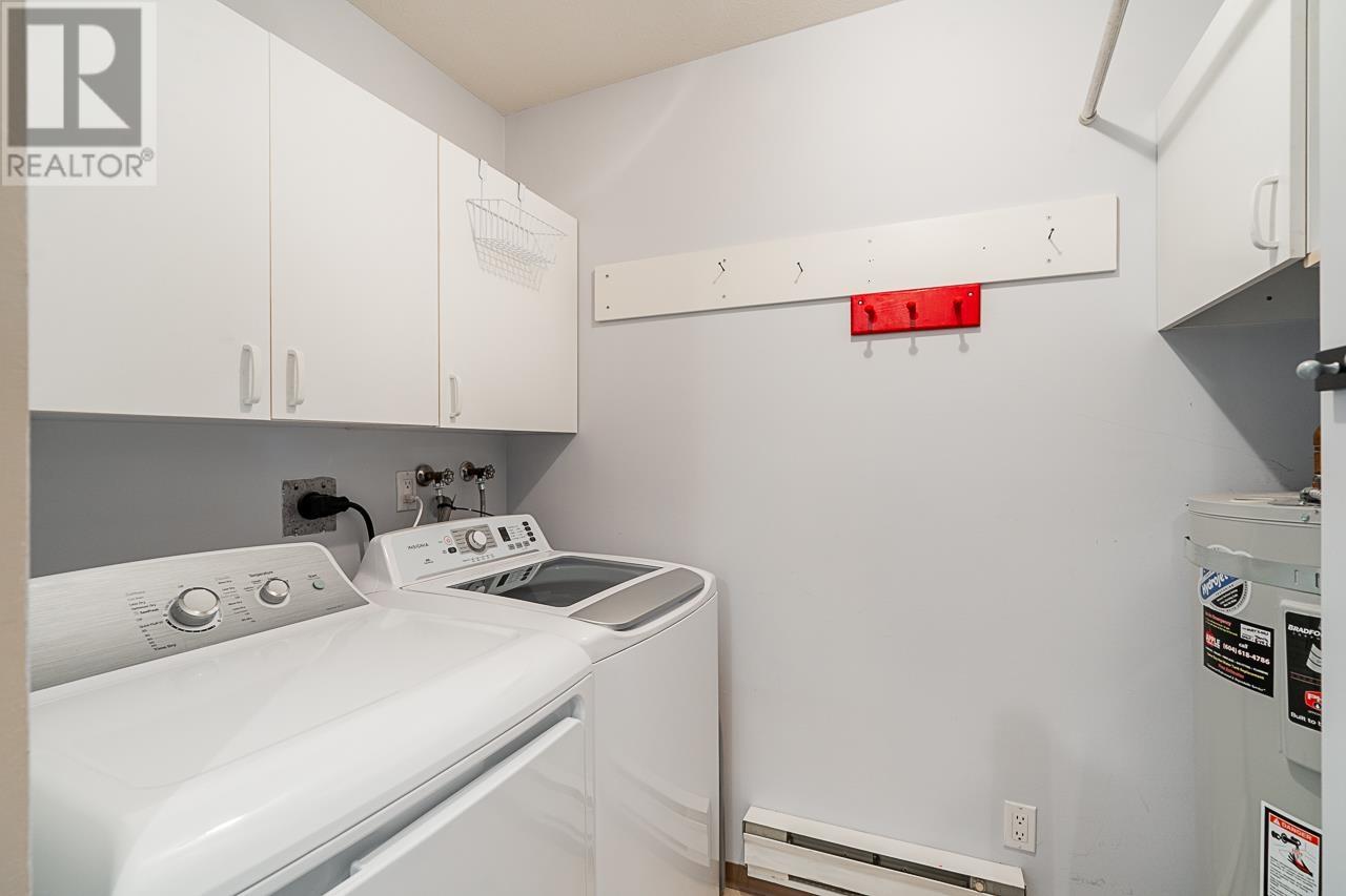 Listing Picture 18 of 28 : 317 12871 RAILWAY AVENUE, Richmond / 烈治文 - 魯藝地產 Yvonne Lu Group - MLS Medallion Club Member