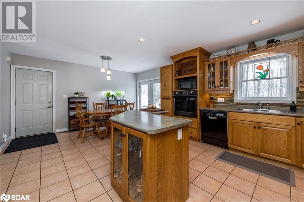 5 Snowshoe Trail, Moonstone, Ontario  L0K 1N0 - Photo 13 - 40693914