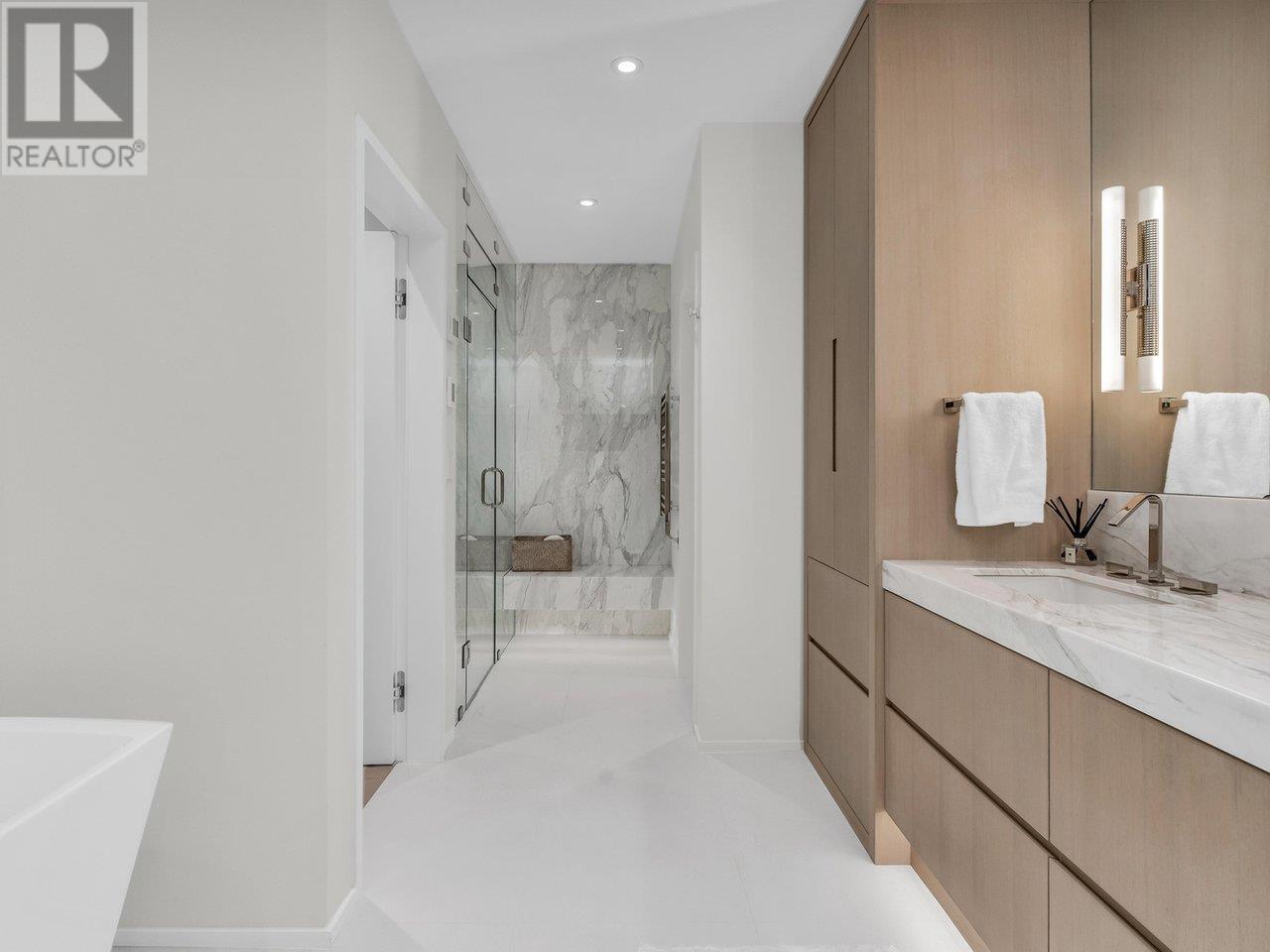 960 Essex Road, North Vancouver, British Columbia  V7R 1V9 - Photo 20 - R2956311