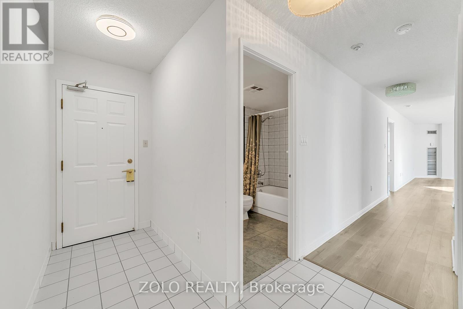 Property at 819 - 309 MAJOR MACKENZIE DRIVE E image 5