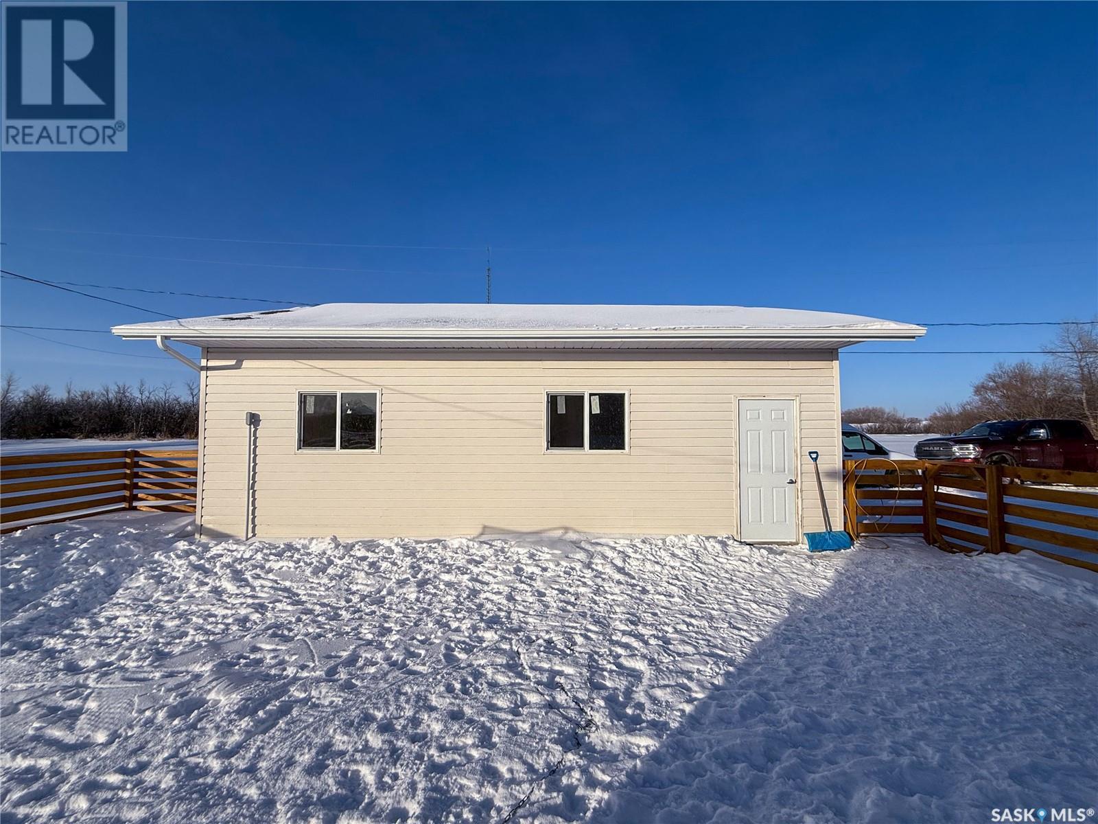 201 - 203 4th Avenue, Climax, Saskatchewan  S0N 0N0 - Photo 40 - SK996390