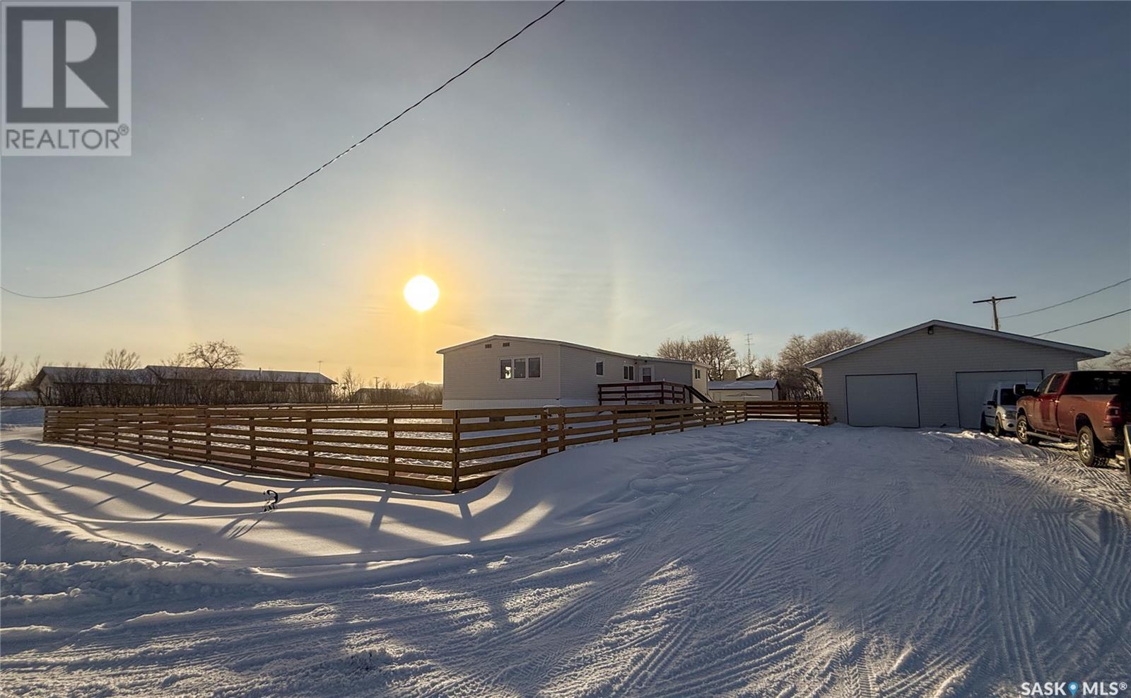 201 - 203 4th Avenue, Climax, Saskatchewan  S0N 0N0 - Photo 42 - SK996390