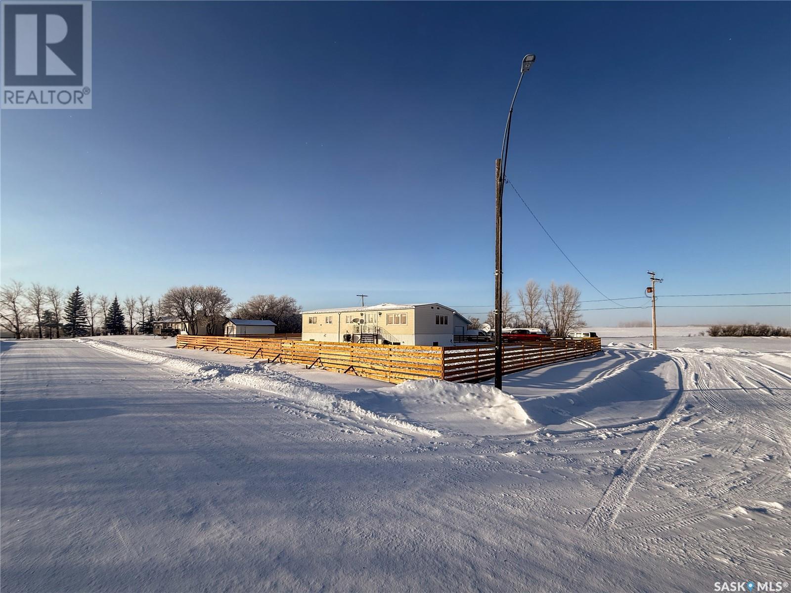 201 - 203 4th Avenue, Climax, Saskatchewan  S0N 0N0 - Photo 45 - SK996390