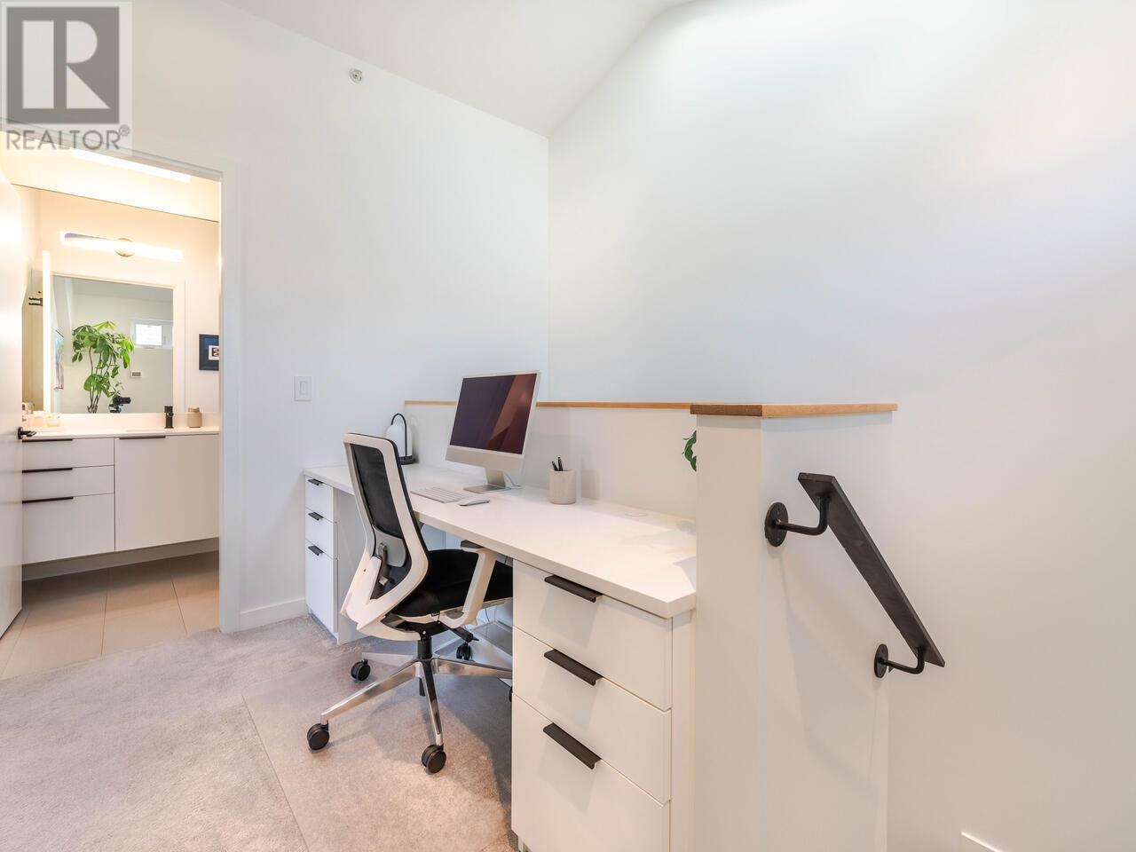 Listing Picture 24 of 30 : 904 E 37TH AVENUE, Vancouver / 溫哥華 - 魯藝地產 Yvonne Lu Group - MLS Medallion Club Member