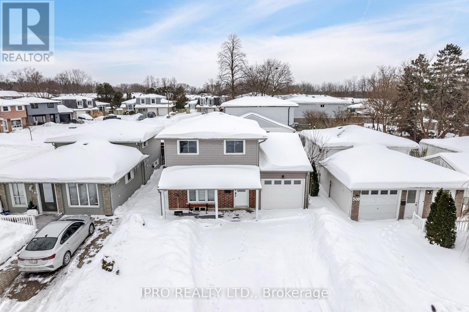 Property at 512 PINETREE CRESCENT image 1