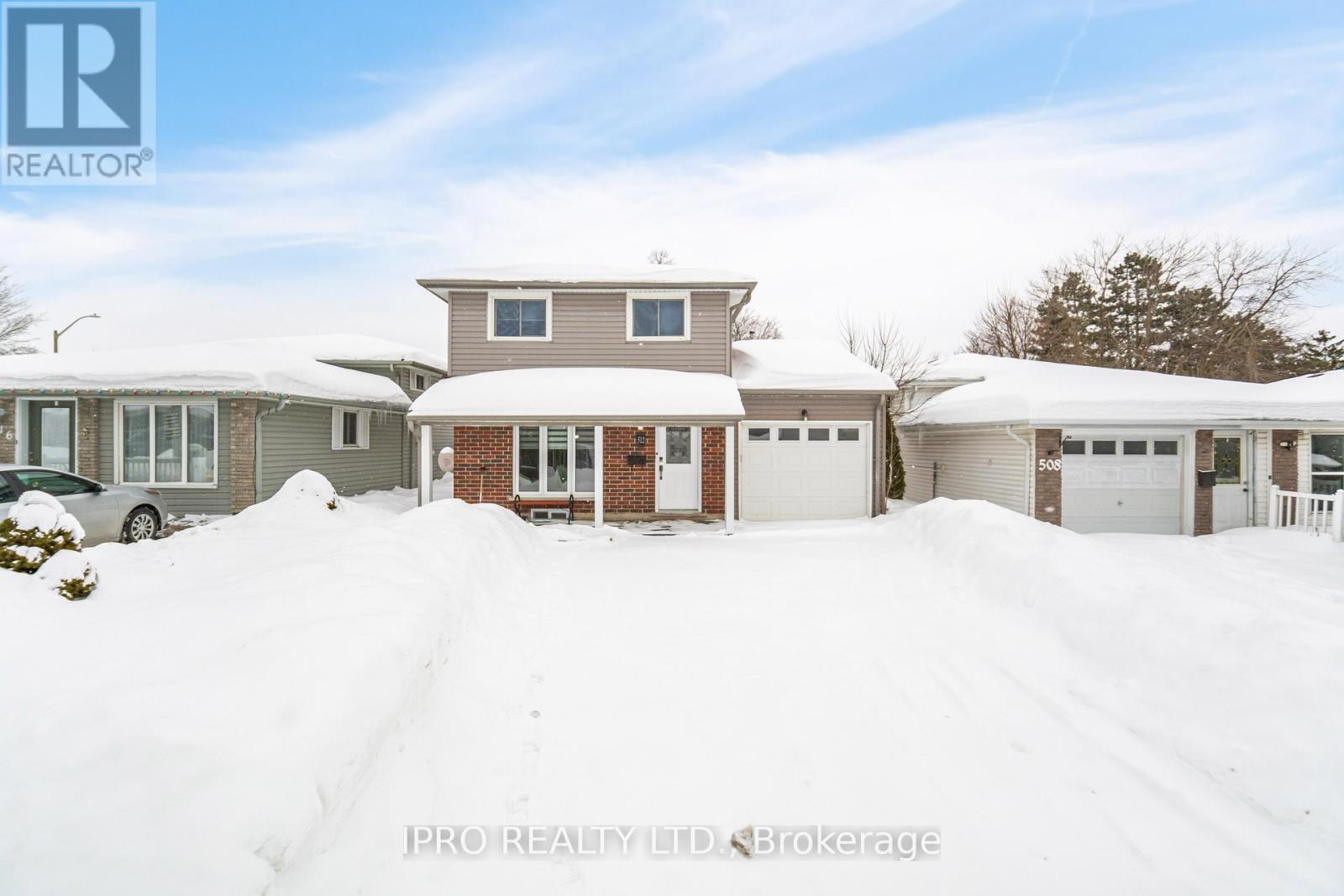 Property at 512 PINETREE CRESCENT image 2