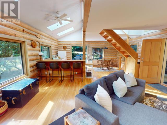 1580 Vancouver Blvd, Savary Island, British Columbia   - Photo 3 - 18712