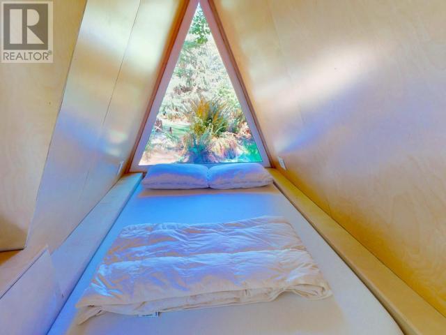 1580 Vancouver Blvd, Savary Island, British Columbia   - Photo 38 - 18712