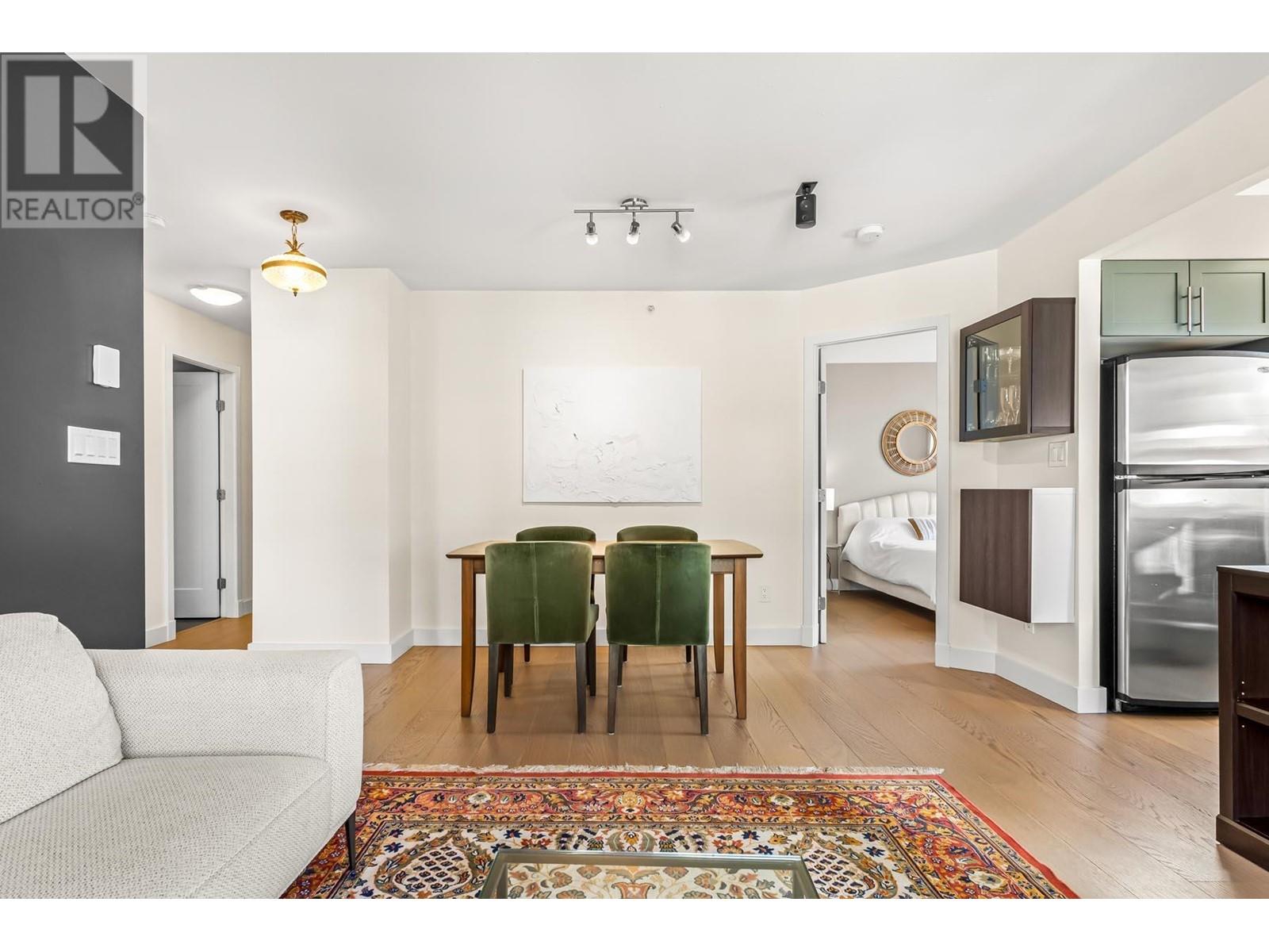 405 1 Renaissance Square, New Westminster, British Columbia  V3M 0B6 - Photo 6 - R2968024