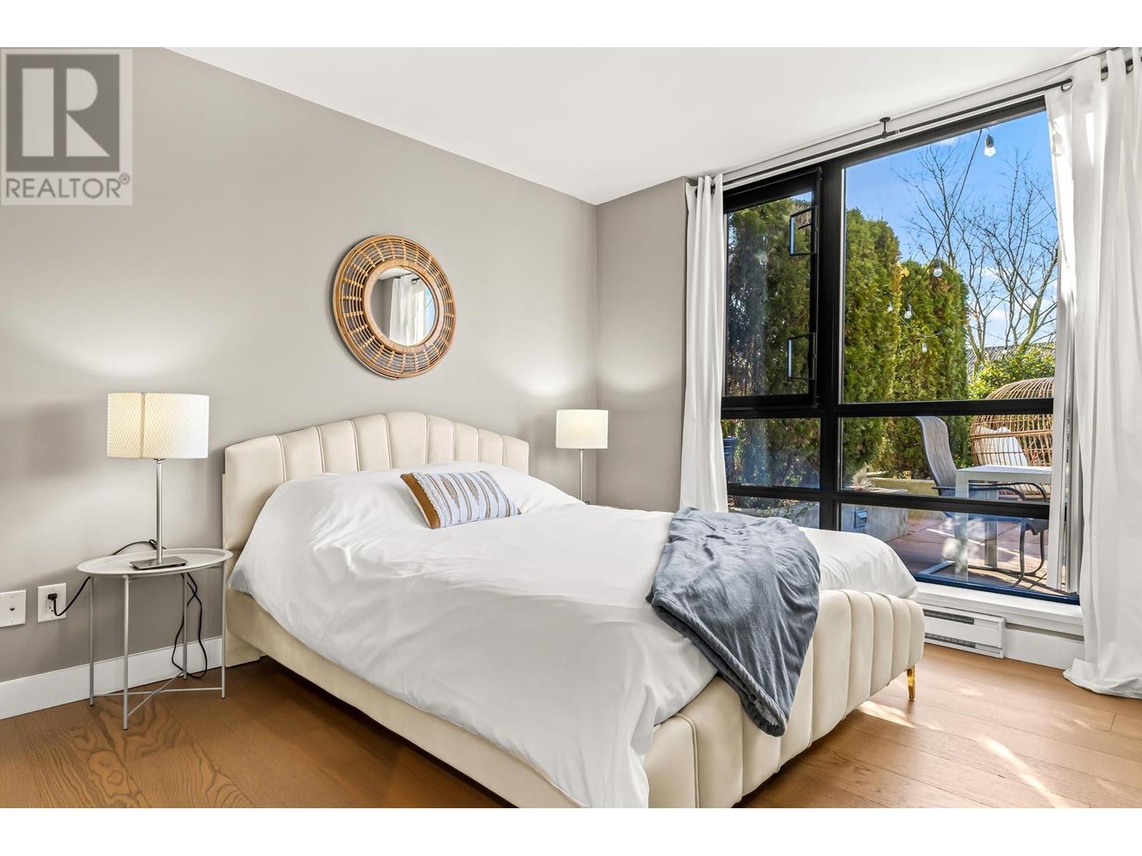 405 1 Renaissance Square, New Westminster, British Columbia  V3M 0B6 - Photo 11 - R2968024