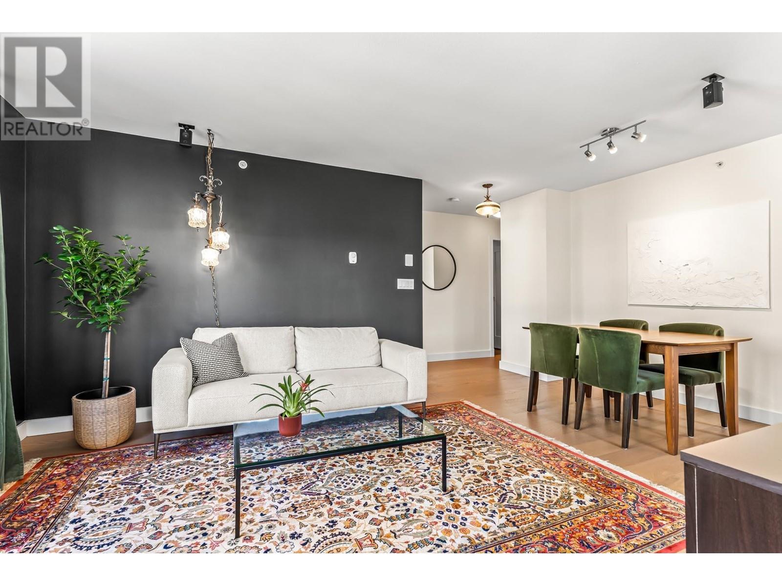 405 1 Renaissance Square, New Westminster, British Columbia  V3M 0B6 - Photo 8 - R2968024