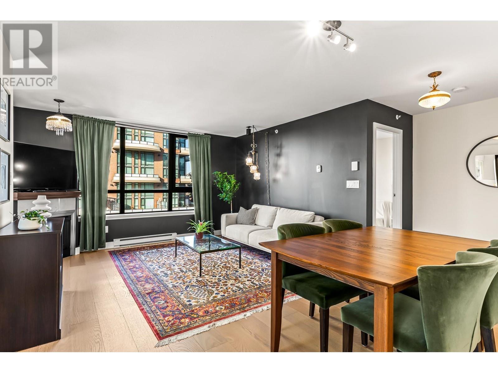 405 1 Renaissance Square, New Westminster, British Columbia  V3M 0B6 - Photo 5 - R2968024