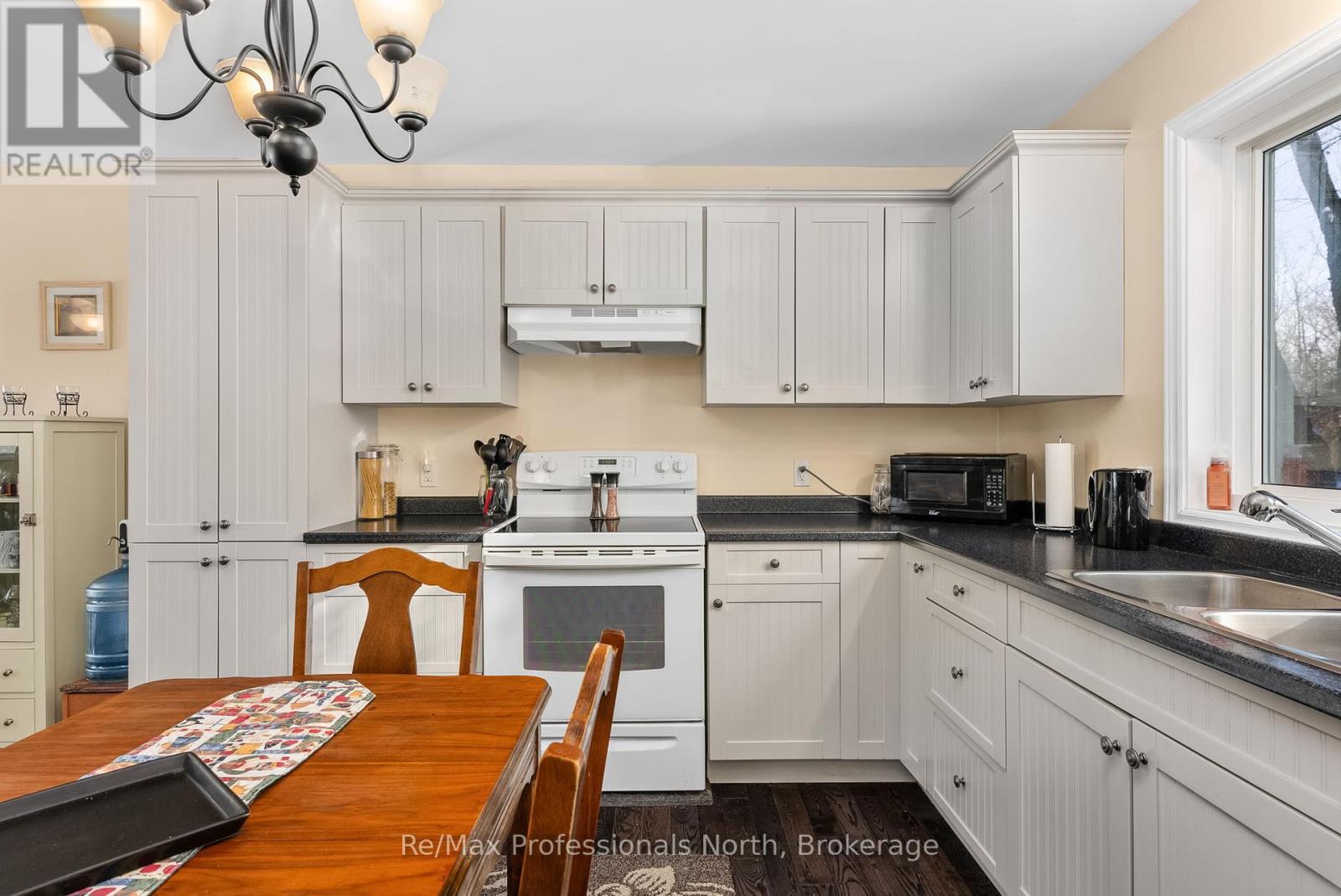 1011 Fitchett Lane, Gravenhurst, Ontario  P1P 1R3 - Photo 10 - X11915210