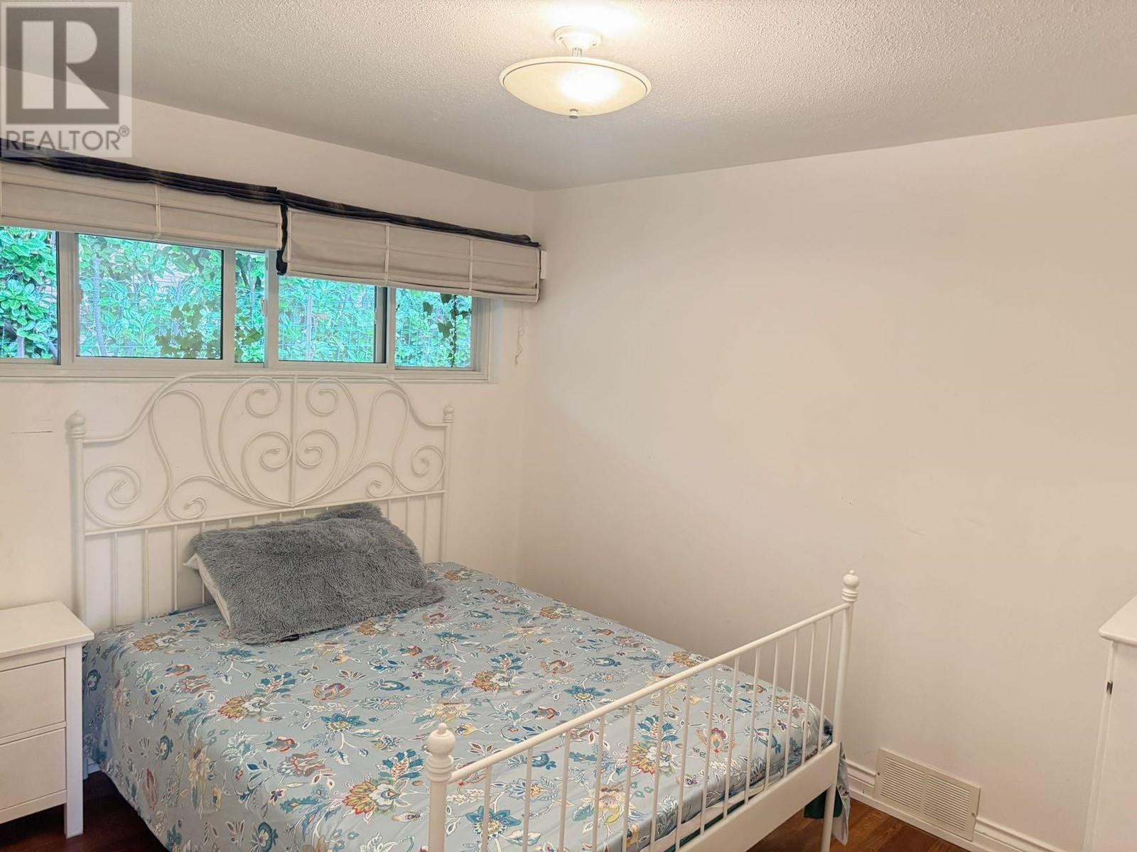 290 W Balmoral Road, North Vancouver, British Columbia  V7N 2V2 - Photo 9 - R2958245