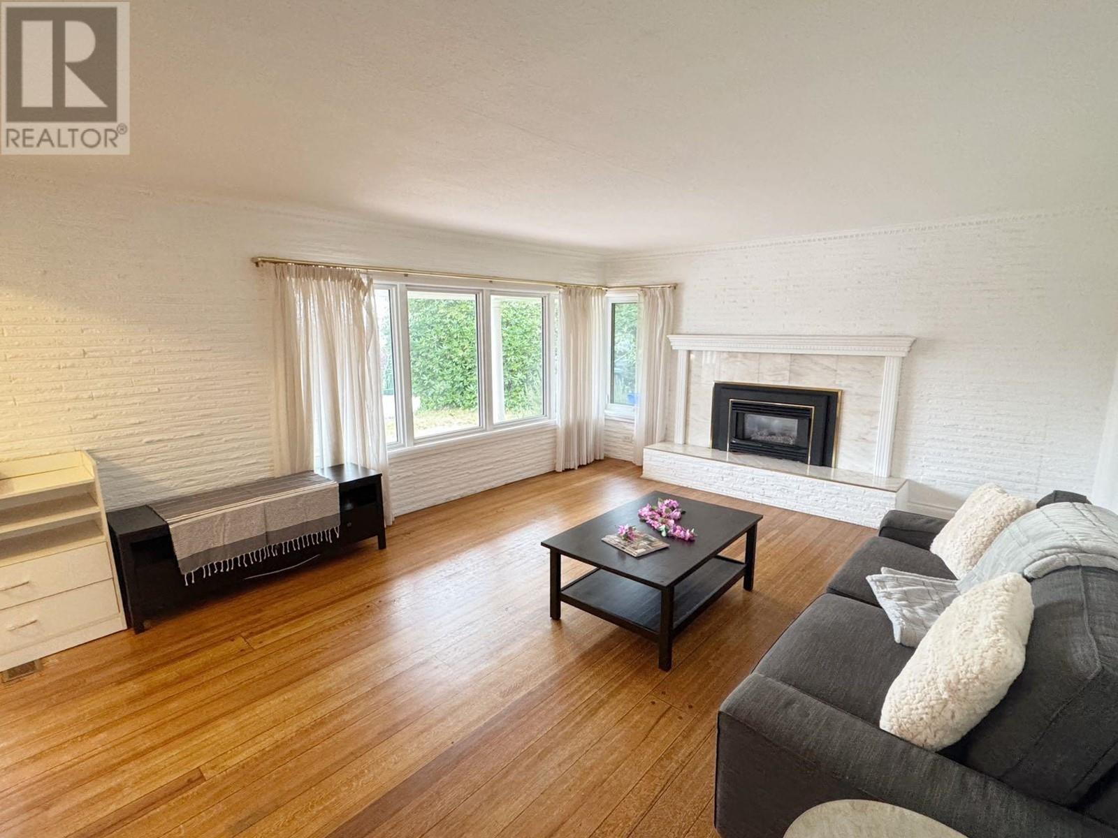 Property at 290 W BALMORAL ROAD image 3