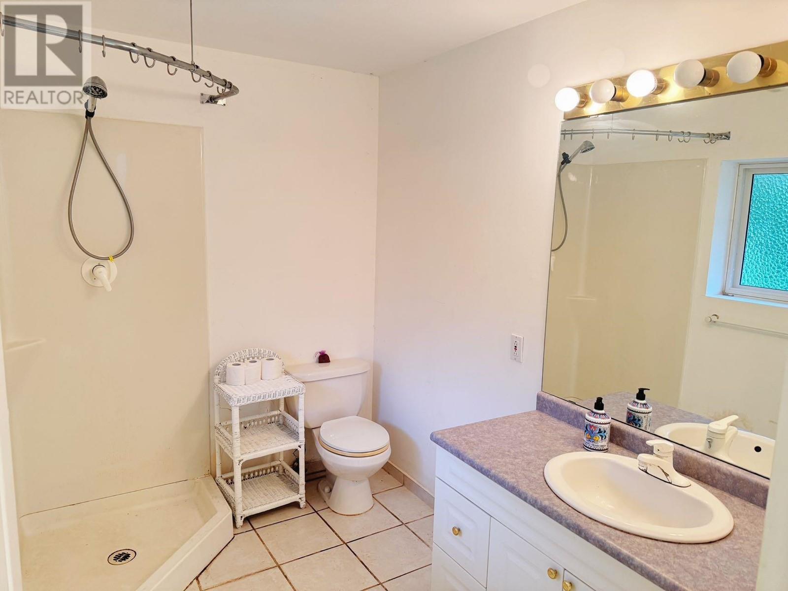 290 W Balmoral Road, North Vancouver, British Columbia  V7N 2V2 - Photo 11 - R2958245