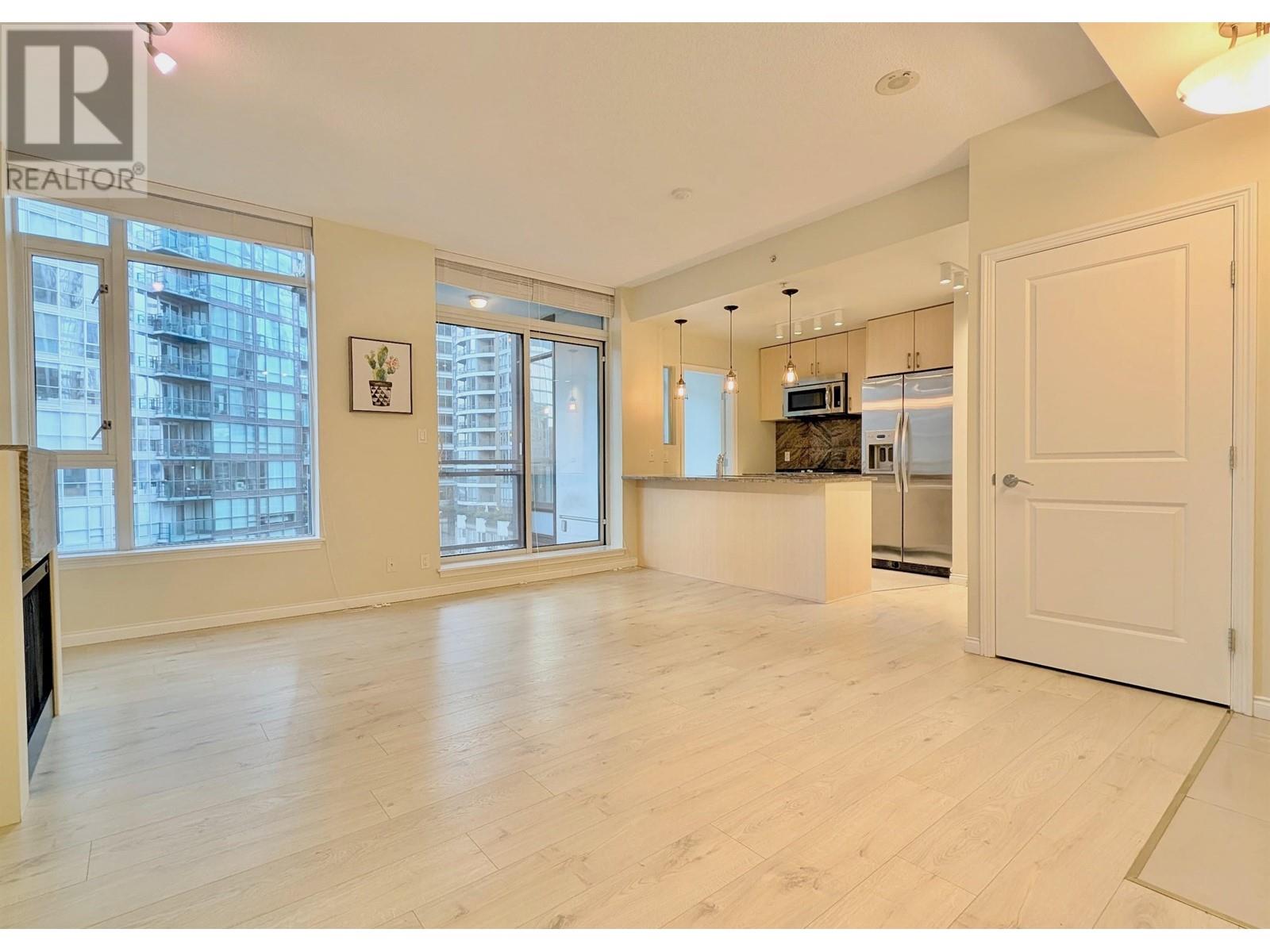 Listing Picture 5 of 40 : 801 1211 MELVILLE STREET, Vancouver / 溫哥華 - 魯藝地產 Yvonne Lu Group - MLS Medallion Club Member