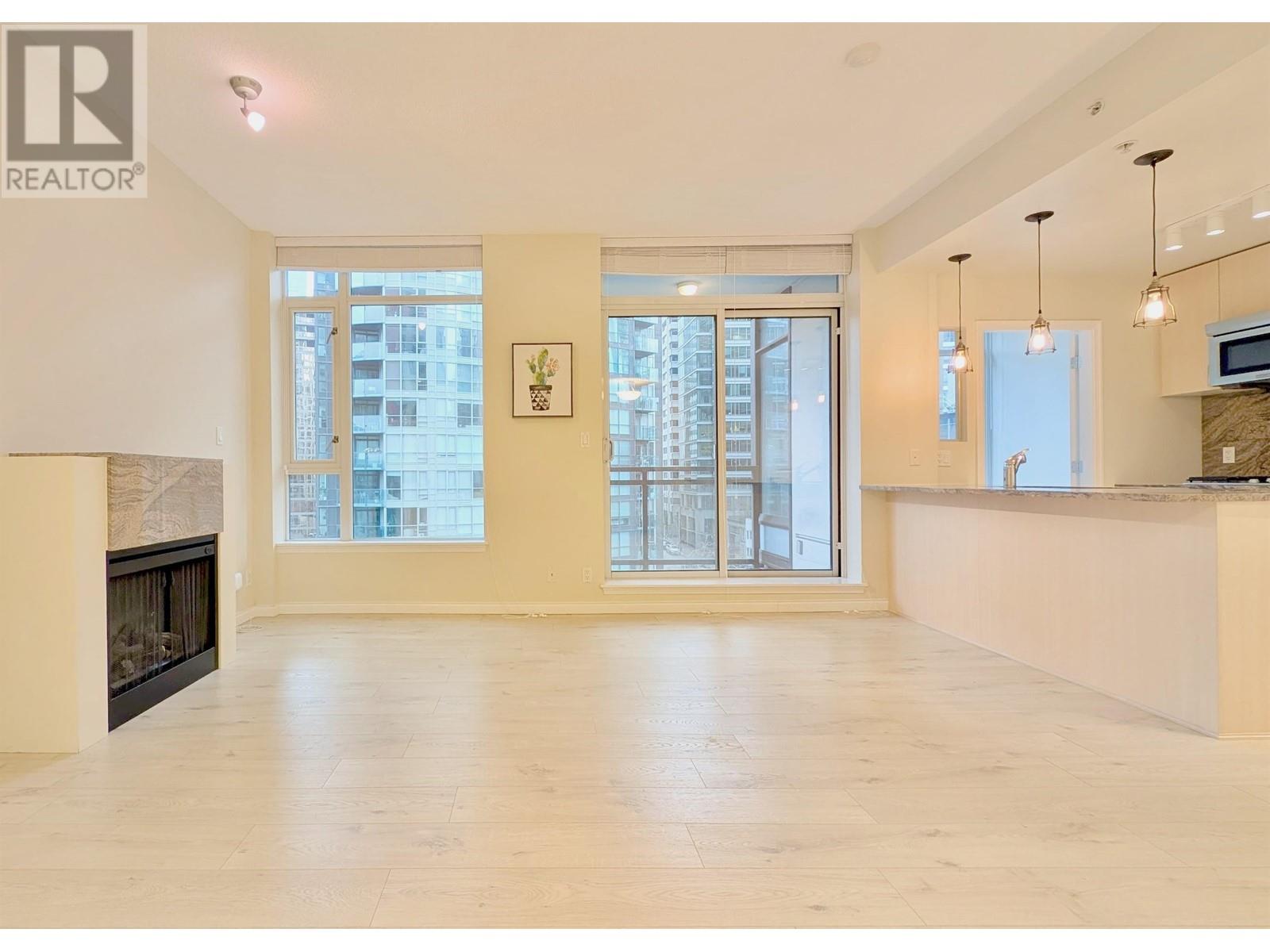 Listing Picture 3 of 40 : 801 1211 MELVILLE STREET, Vancouver / 溫哥華 - 魯藝地產 Yvonne Lu Group - MLS Medallion Club Member