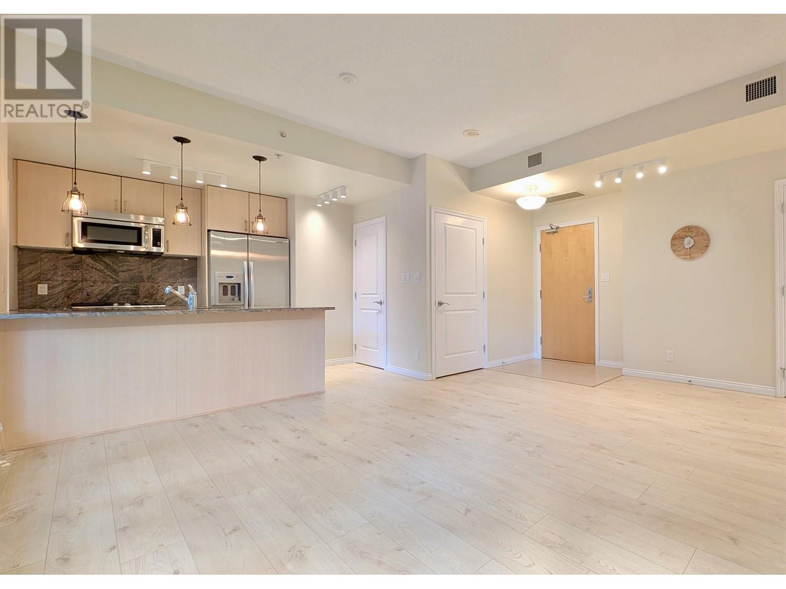 Listing Picture 7 of 40 : 801 1211 MELVILLE STREET, Vancouver / 溫哥華 - 魯藝地產 Yvonne Lu Group - MLS Medallion Club Member