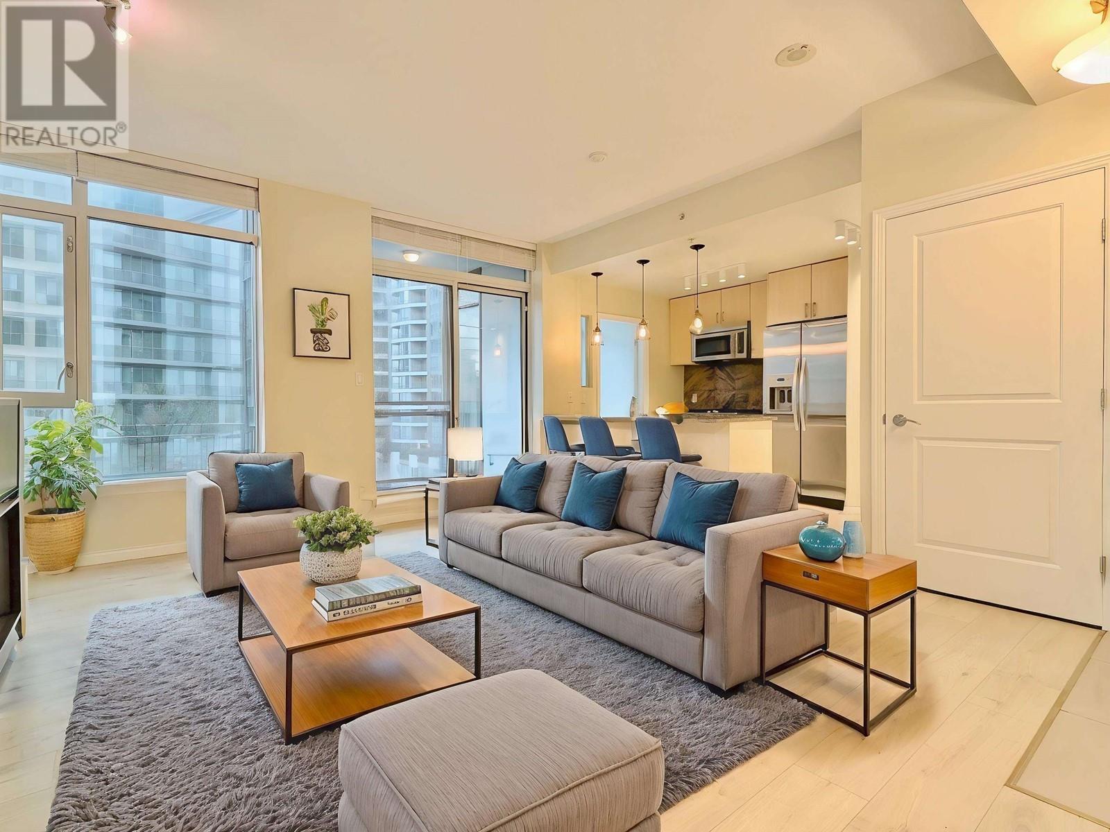 Listing Picture 4 of 40 : 801 1211 MELVILLE STREET, Vancouver / 溫哥華 - 魯藝地產 Yvonne Lu Group - MLS Medallion Club Member