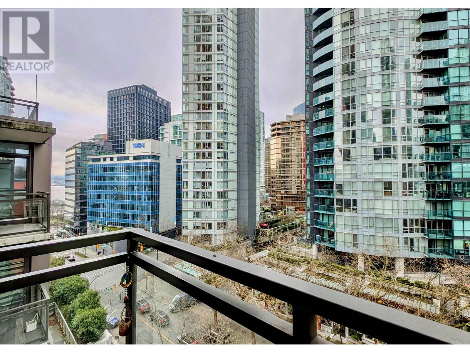 Listing Picture 24 of 40 : 801 1211 MELVILLE STREET, Vancouver / 溫哥華 - 魯藝地產 Yvonne Lu Group - MLS Medallion Club Member