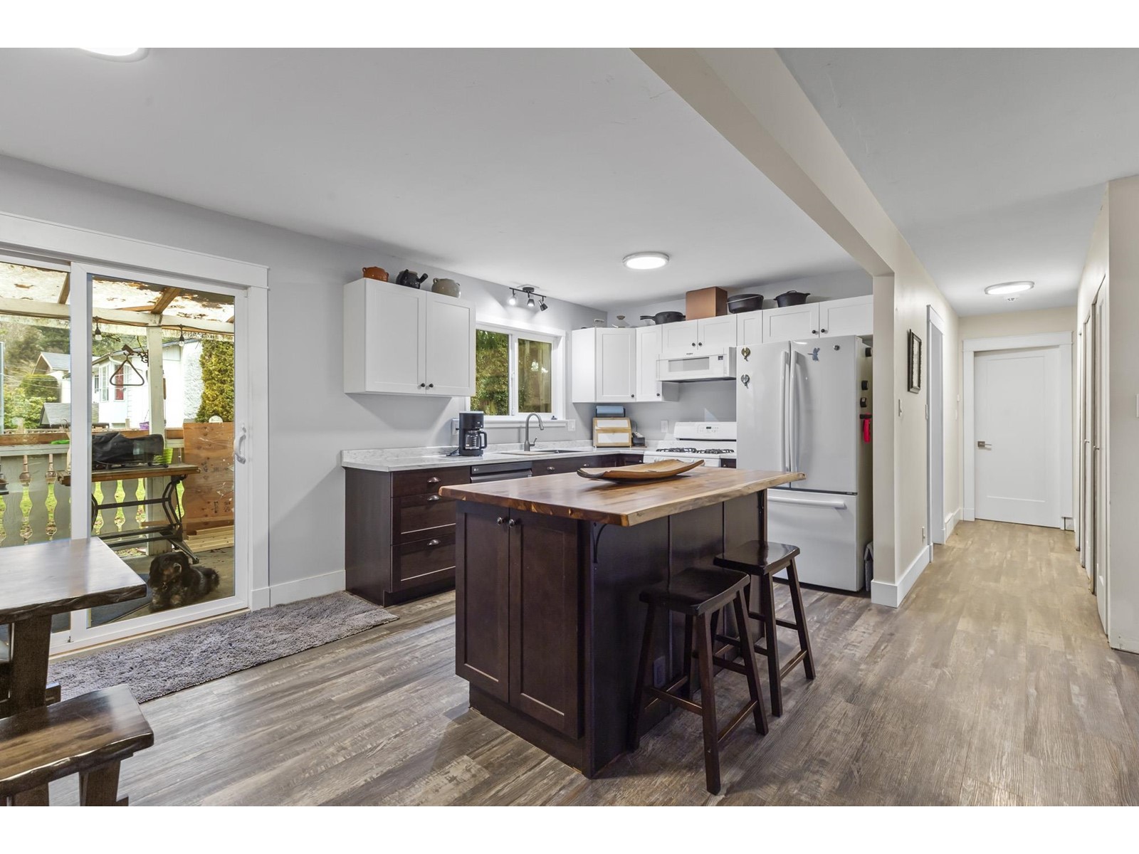 32127 Holiday Avenue, Mission, British Columbia  V2V 2N3 - Photo 7 - R2968228
