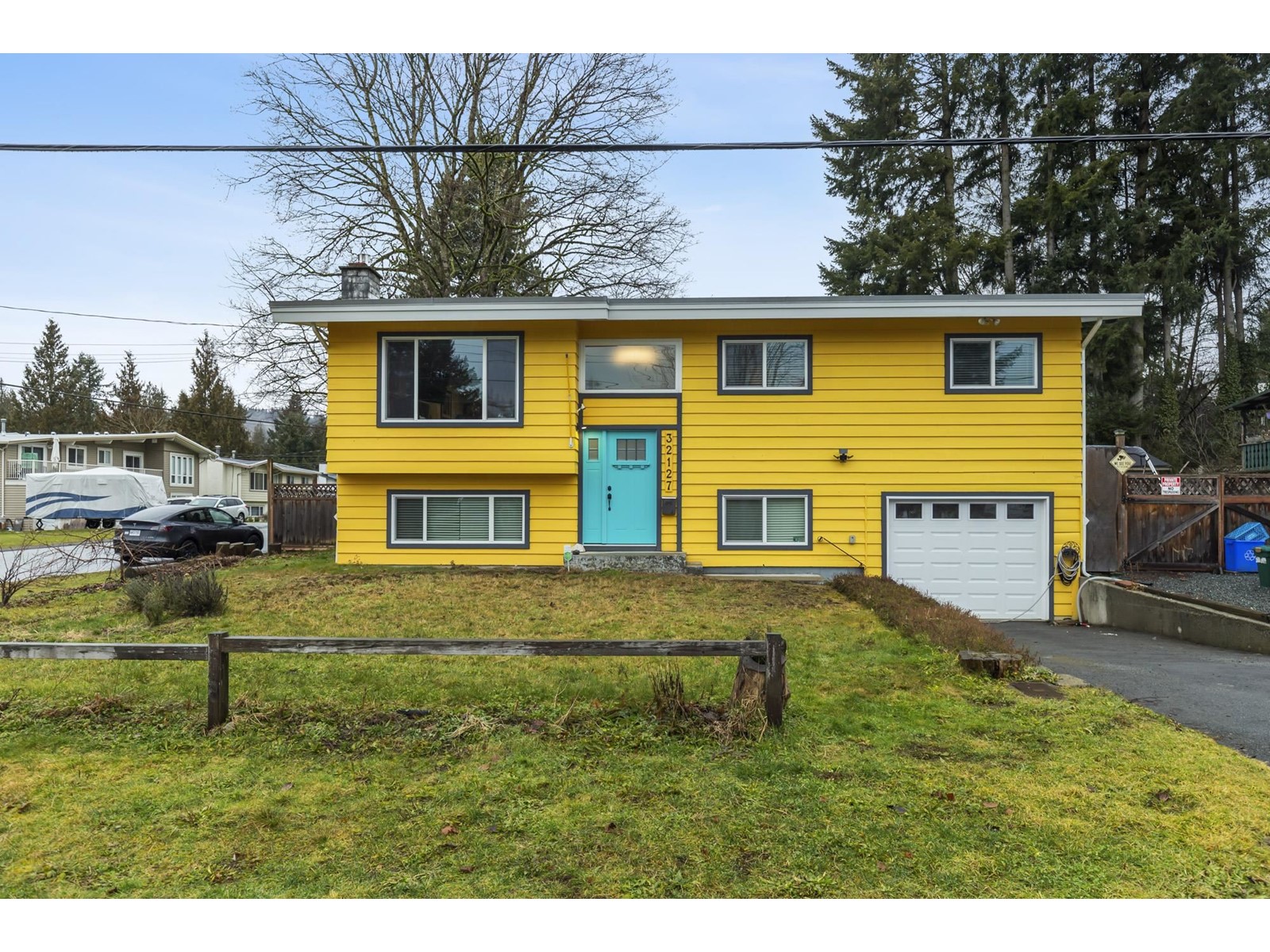 Property at 32127 HOLIDAY AVENUE image 1