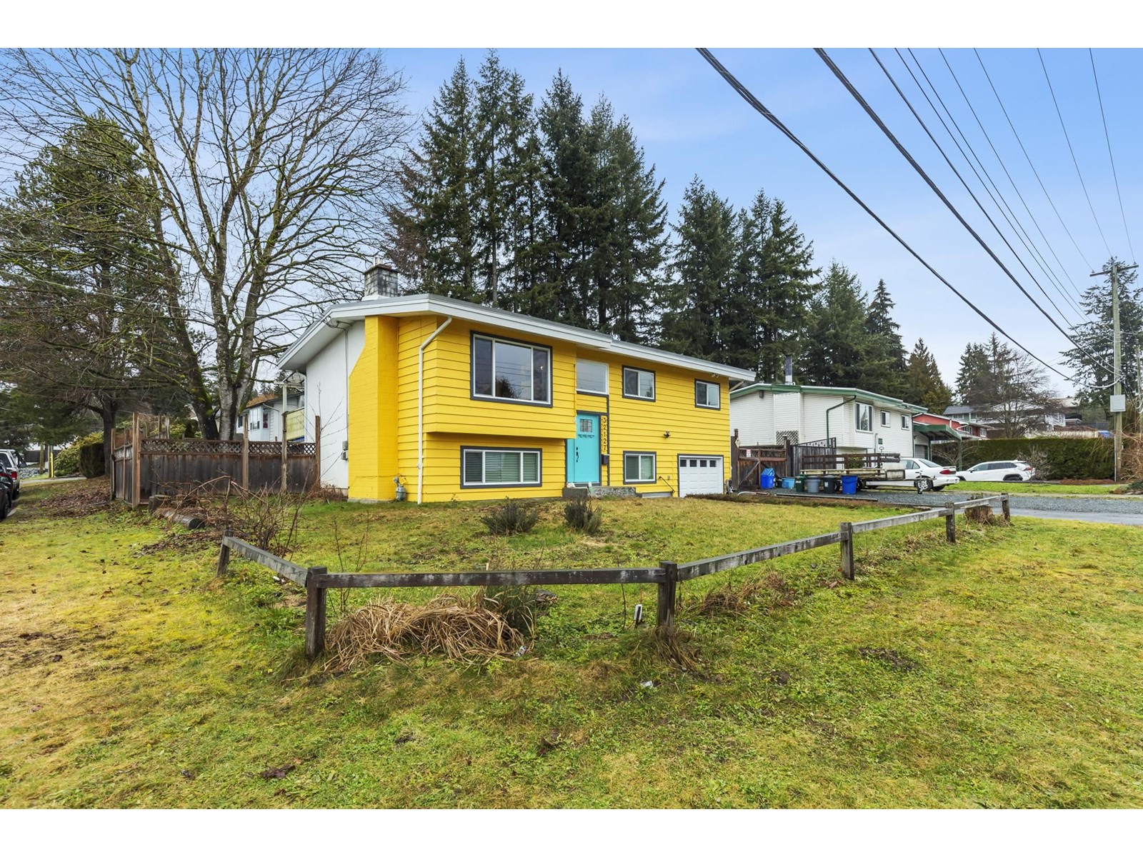 Property at 32127 HOLIDAY AVENUE image 2