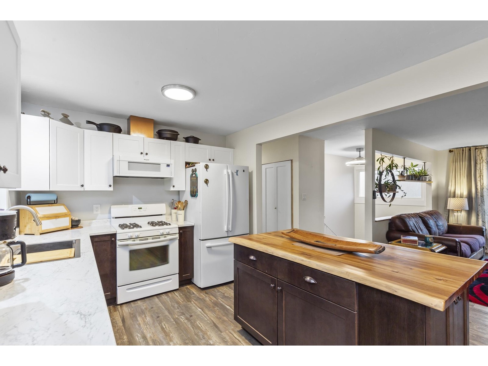 32127 Holiday Avenue, Mission, British Columbia  V2V 2N3 - Photo 9 - R2968228