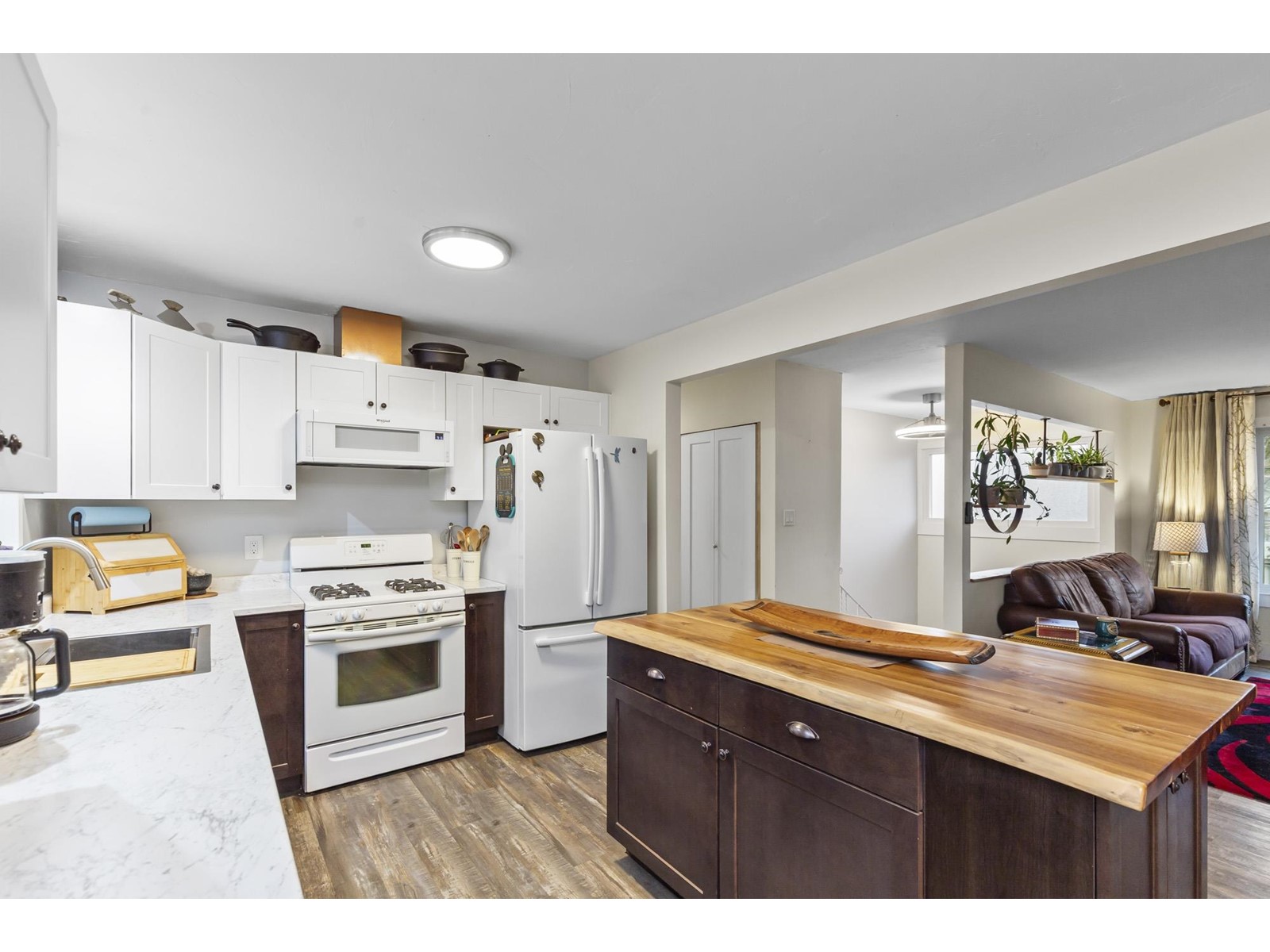 32127 Holiday Avenue, Mission, British Columbia  V2V 2N3 - Photo 10 - R2968228