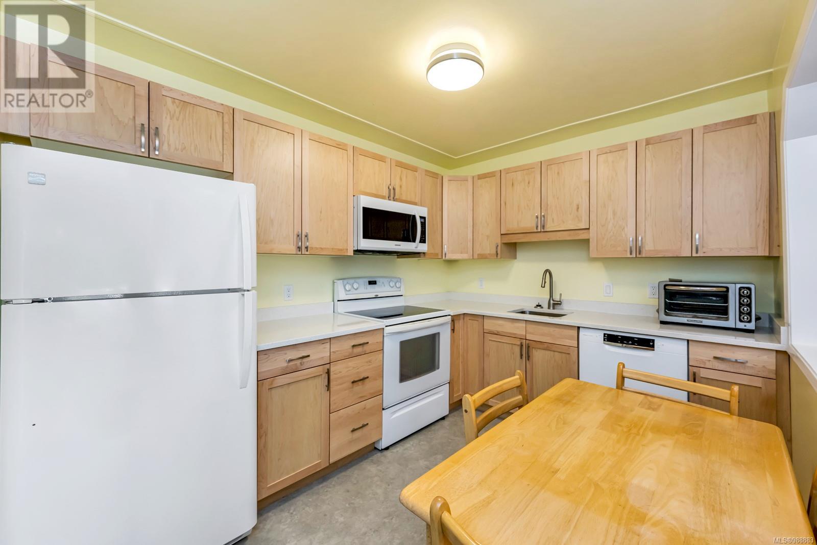 Property at 401 1188 Yates St image 4