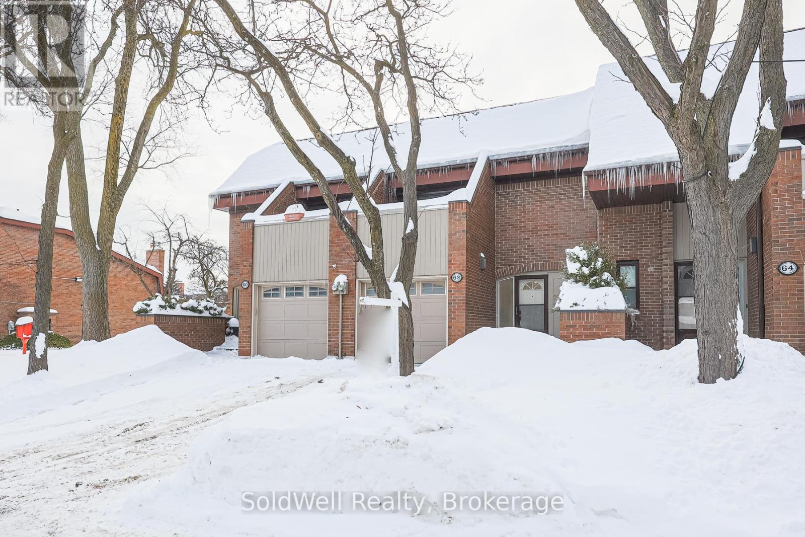 62 Flaming Roseway, Toronto, Ontario  M2N 5W8 - Photo 2 - C11983122