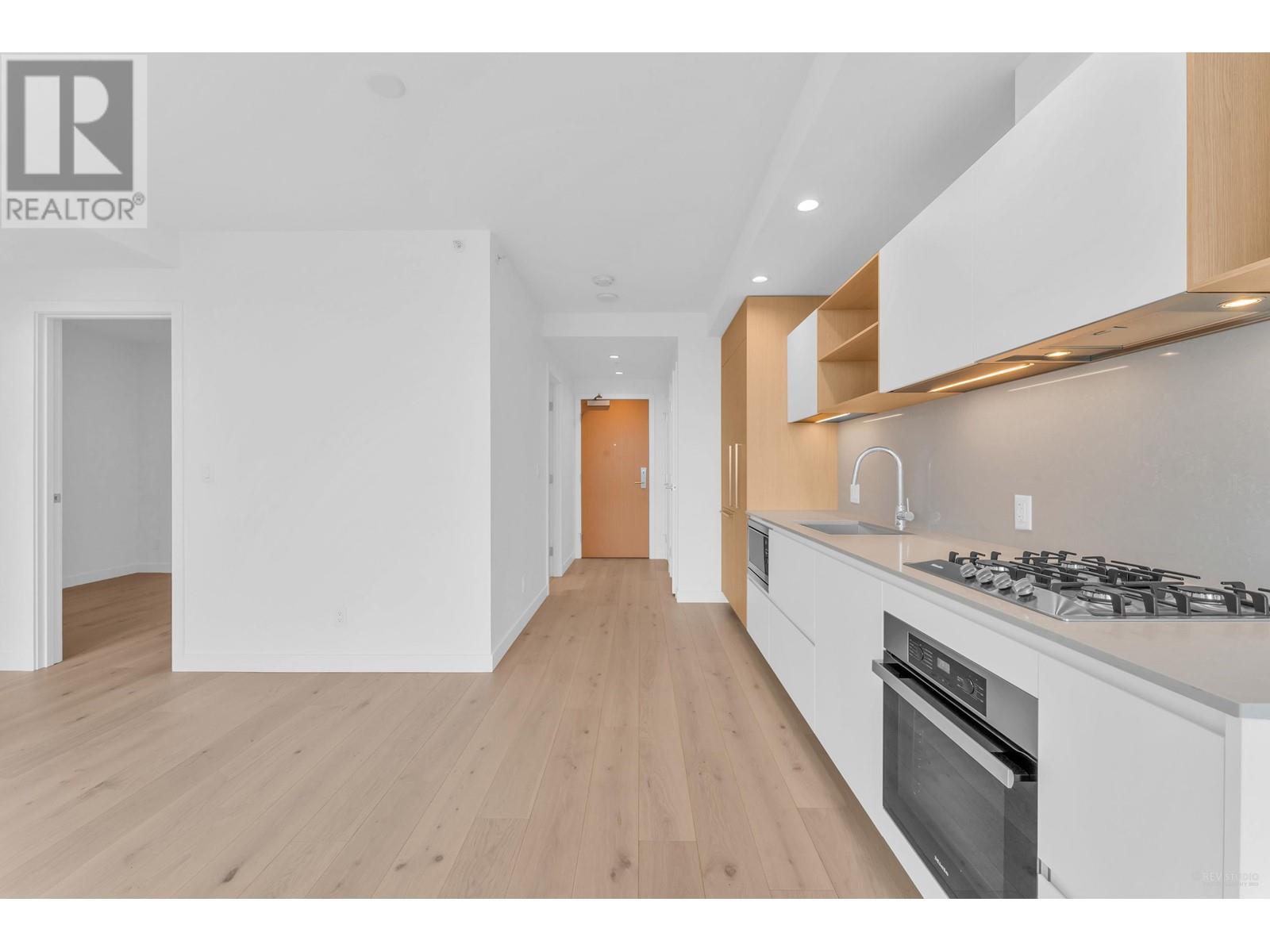 Listing Picture 14 of 31 : 2509 6000 MCKAY AVENUE, Burnaby / 本拿比 - 魯藝地產 Yvonne Lu Group - MLS Medallion Club Member