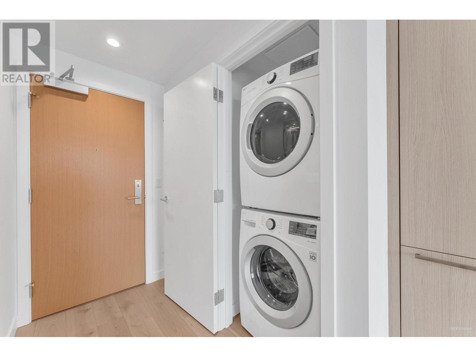 Listing Picture 19 of 31 : 2509 6000 MCKAY AVENUE, Burnaby / 本拿比 - 魯藝地產 Yvonne Lu Group - MLS Medallion Club Member