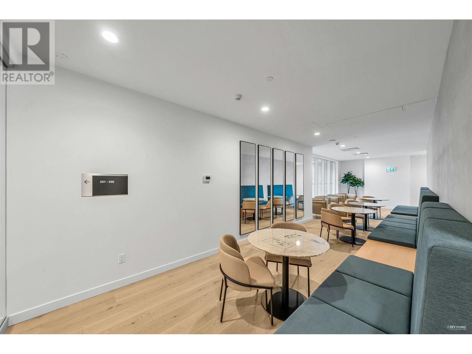 Listing Picture 23 of 31 : 2509 6000 MCKAY AVENUE, Burnaby / 本拿比 - 魯藝地產 Yvonne Lu Group - MLS Medallion Club Member