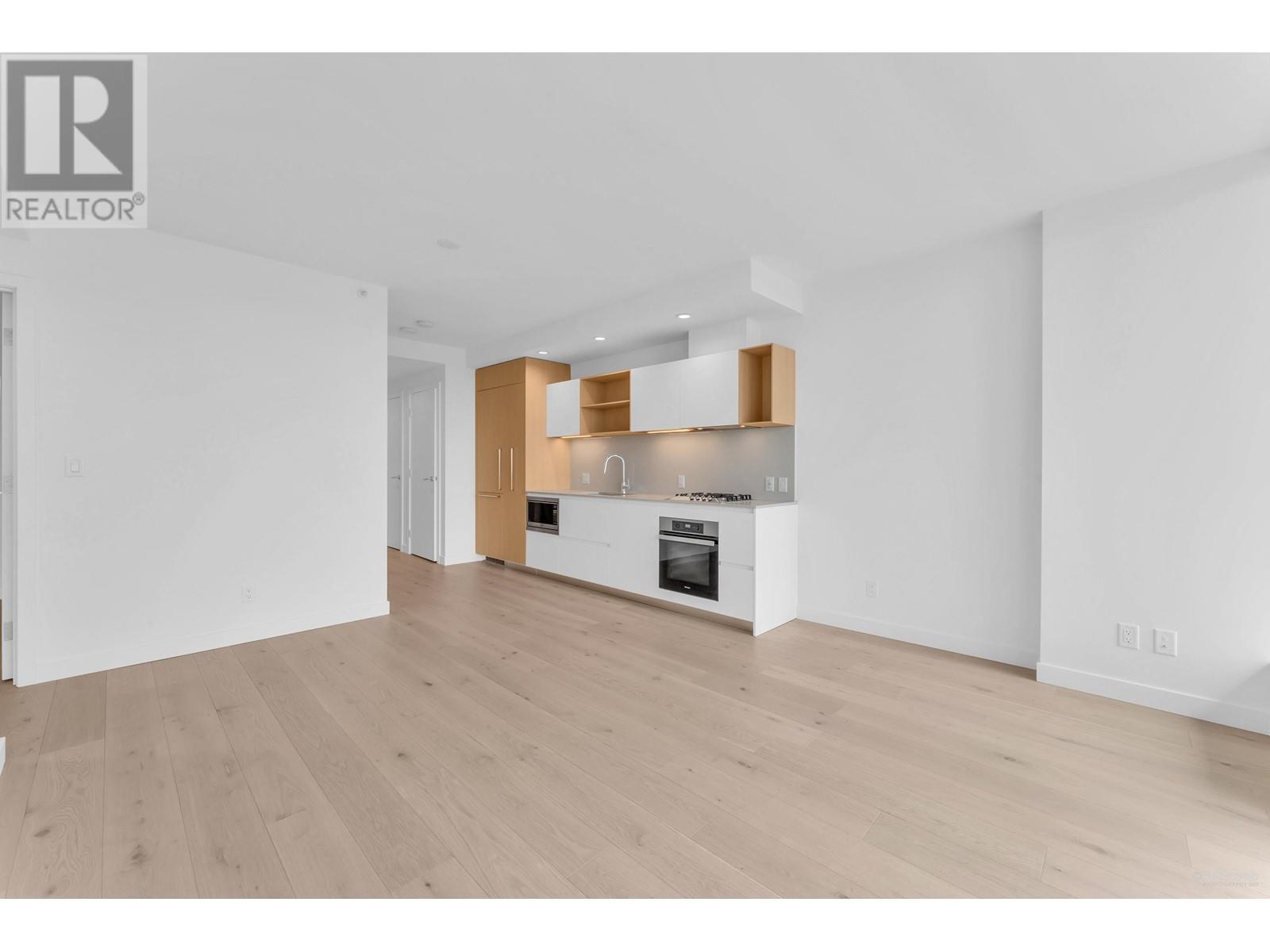 Listing Picture 2 of 31 : 2509 6000 MCKAY AVENUE, Burnaby / 本拿比 - 魯藝地產 Yvonne Lu Group - MLS Medallion Club Member