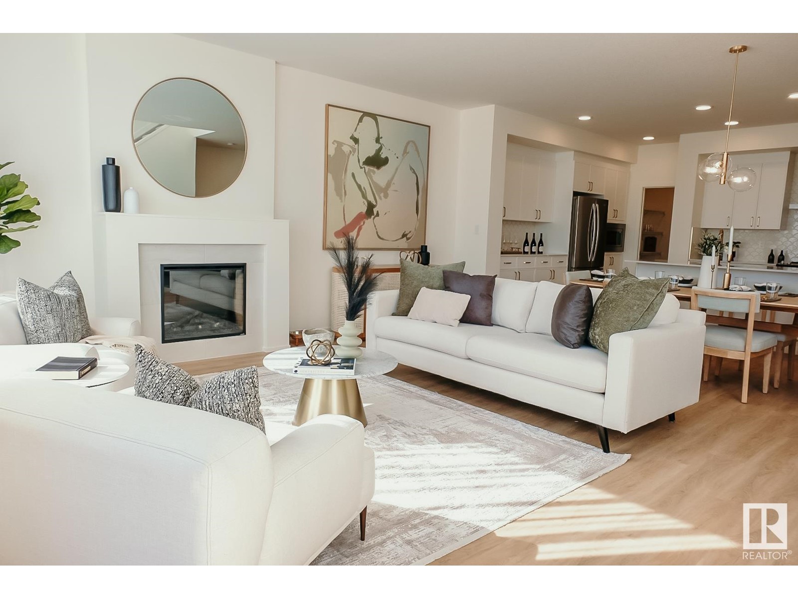 Property at 93 ELSINORE PL NW image 3