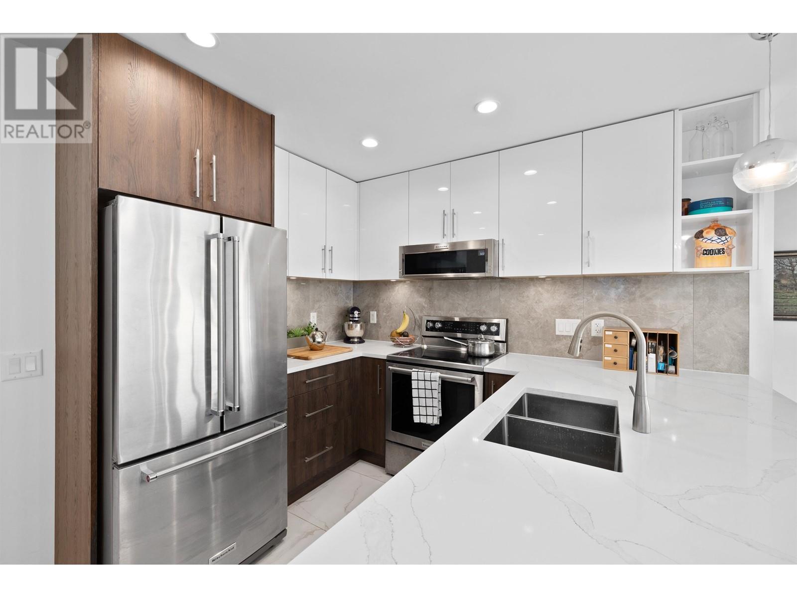 104 11718 224 Street, Maple Ridge, British Columbia  V2X 6A2 - Photo 4 - R2968884