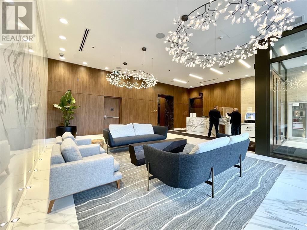 Listing Picture 33 of 36 : 4911 4650 BRENTWOOD BOULEVARD, Burnaby / 本拿比 - 魯藝地產 Yvonne Lu Group - MLS Medallion Club Member