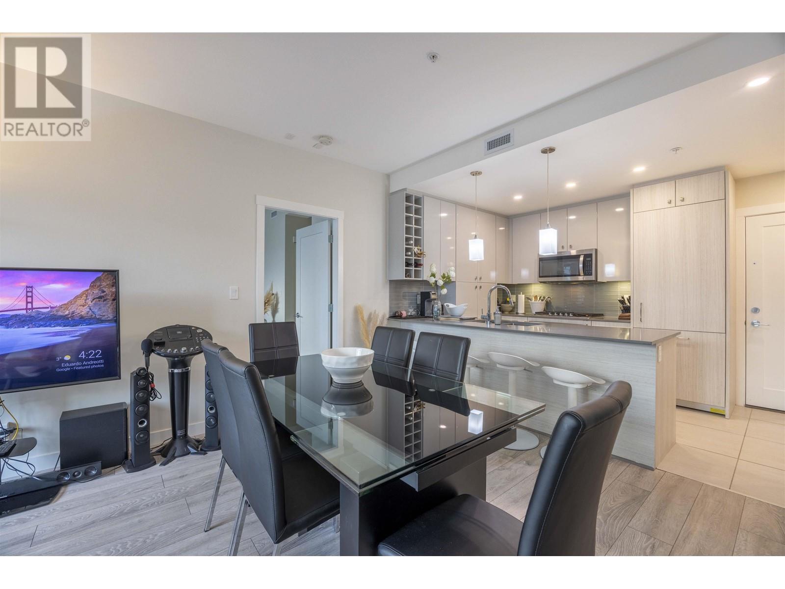 Listing Picture 7 of 23 : 320 23233 GILLEY ROAD, Richmond / 烈治文 - 魯藝地產 Yvonne Lu Group - MLS Medallion Club Member