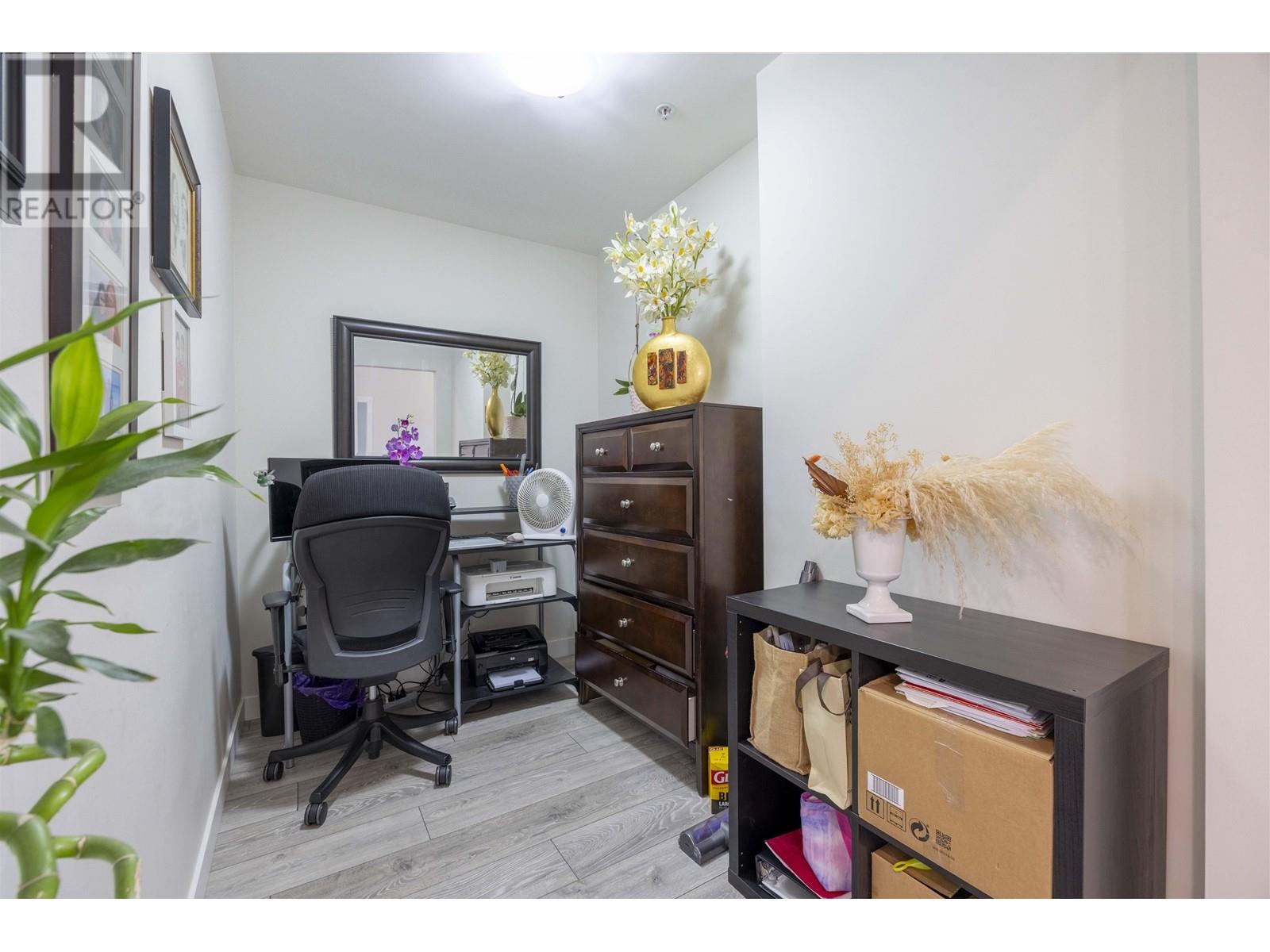 Listing Picture 15 of 23 : 320 23233 GILLEY ROAD, Richmond / 烈治文 - 魯藝地產 Yvonne Lu Group - MLS Medallion Club Member