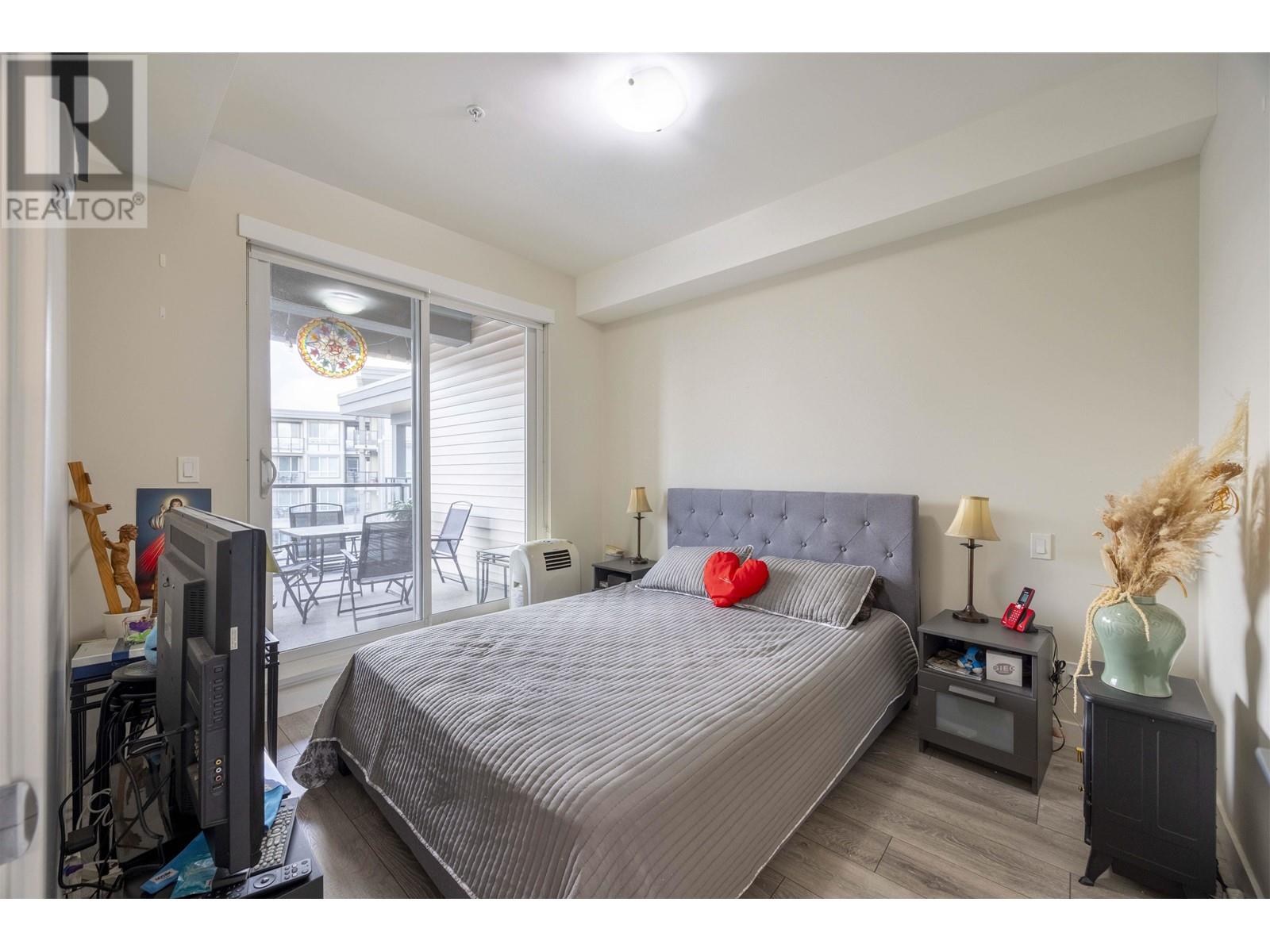 Listing Picture 12 of 23 : 320 23233 GILLEY ROAD, Richmond / 烈治文 - 魯藝地產 Yvonne Lu Group - MLS Medallion Club Member