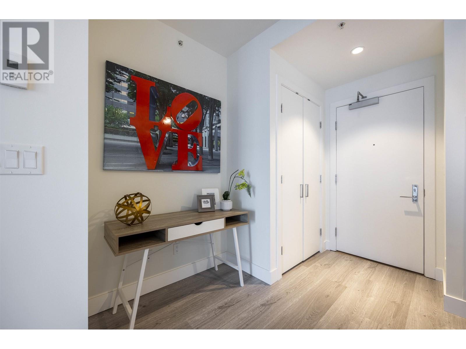 302 9080 University Crescent, Burnaby, British Columbia  V5A 0B7 - Photo 10 - R2969505