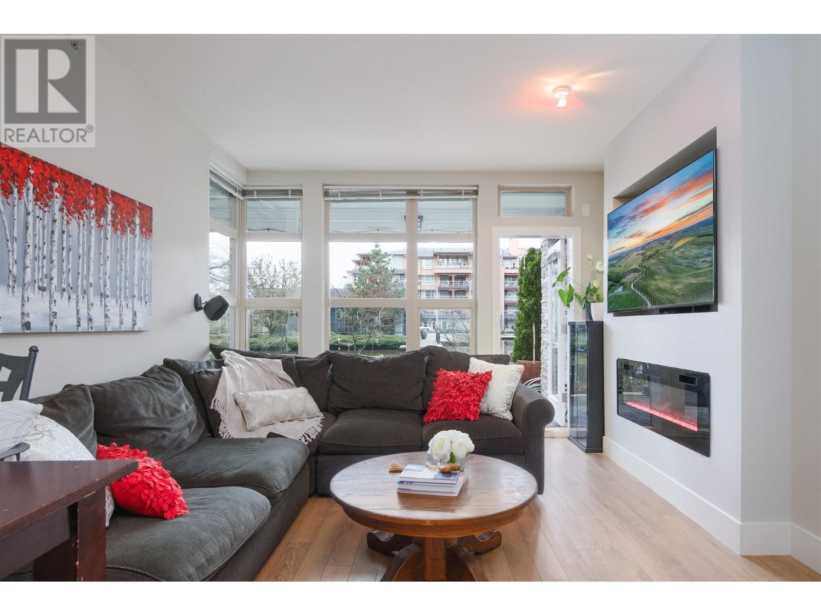 115 3606 Aldercrest Drive, North Vancouver, British Columbia  V7G 0A3 - Photo 2 - R2969260